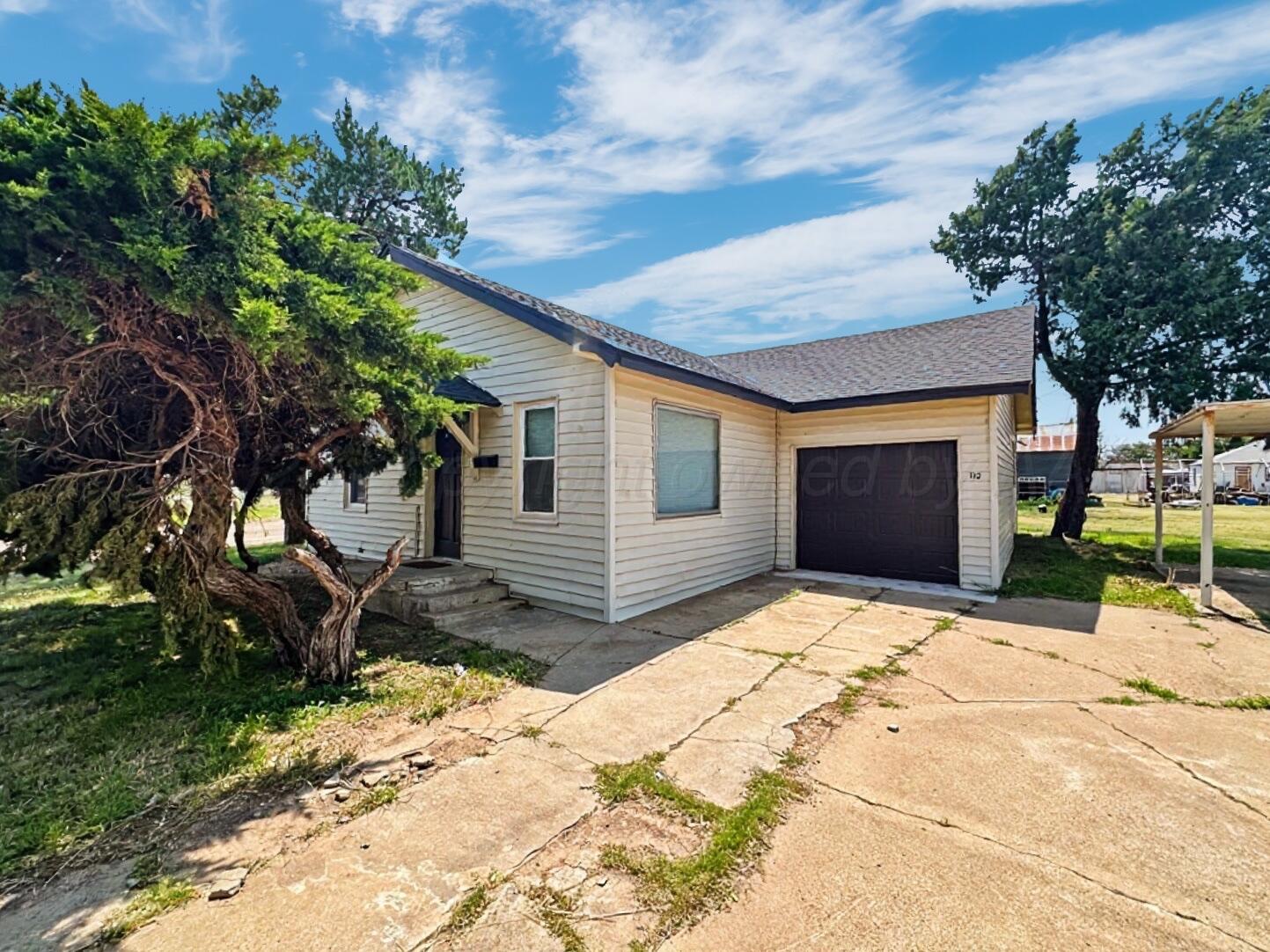 112 S Dallas Avenue