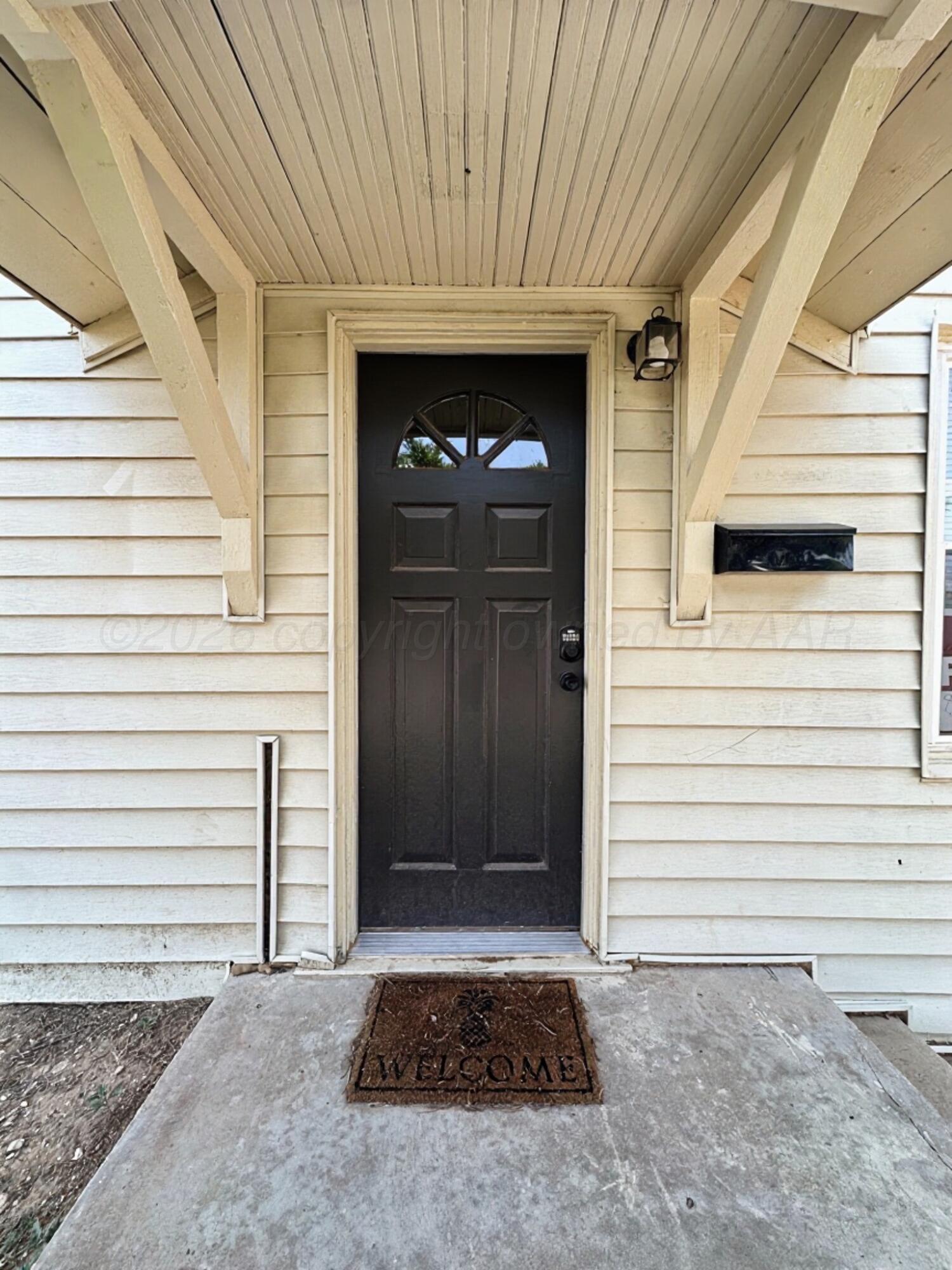 112 S Dallas Avenue