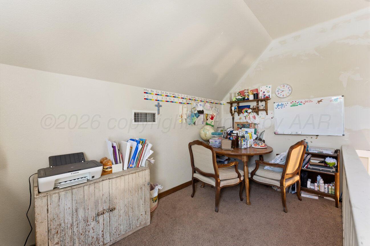 5211 RIVER Road