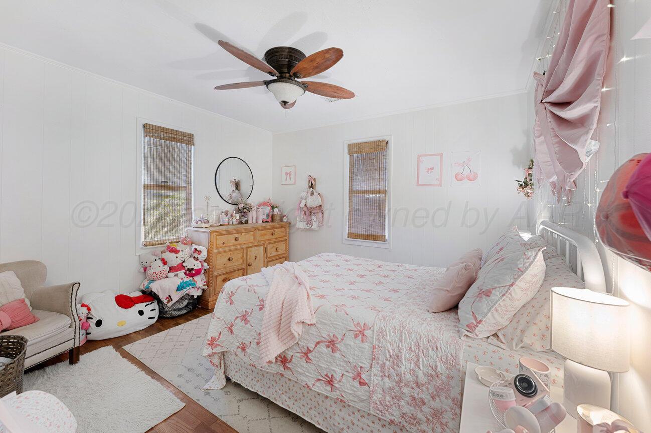 5211 RIVER Road