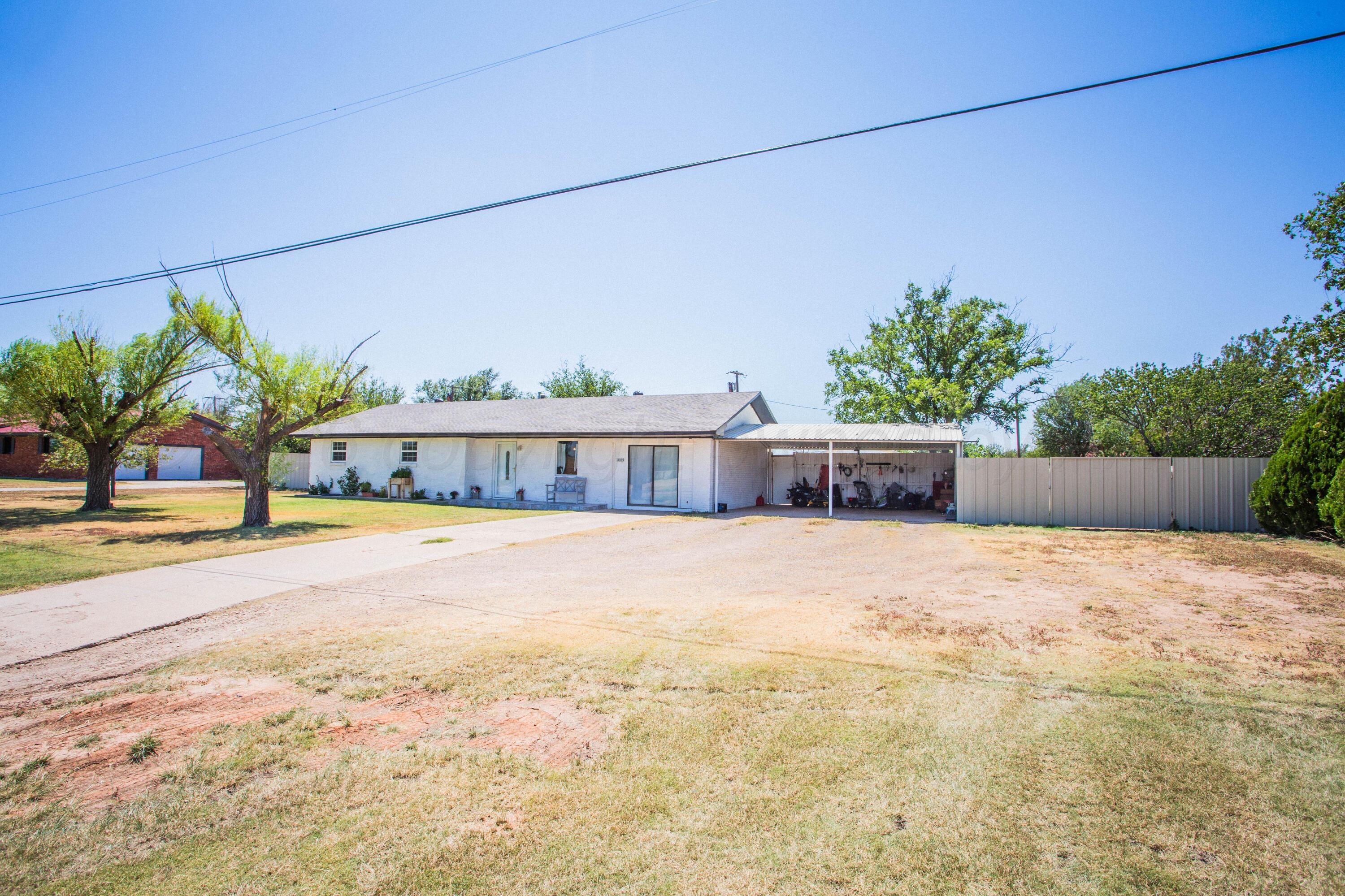 1005 N Dallas Avenue