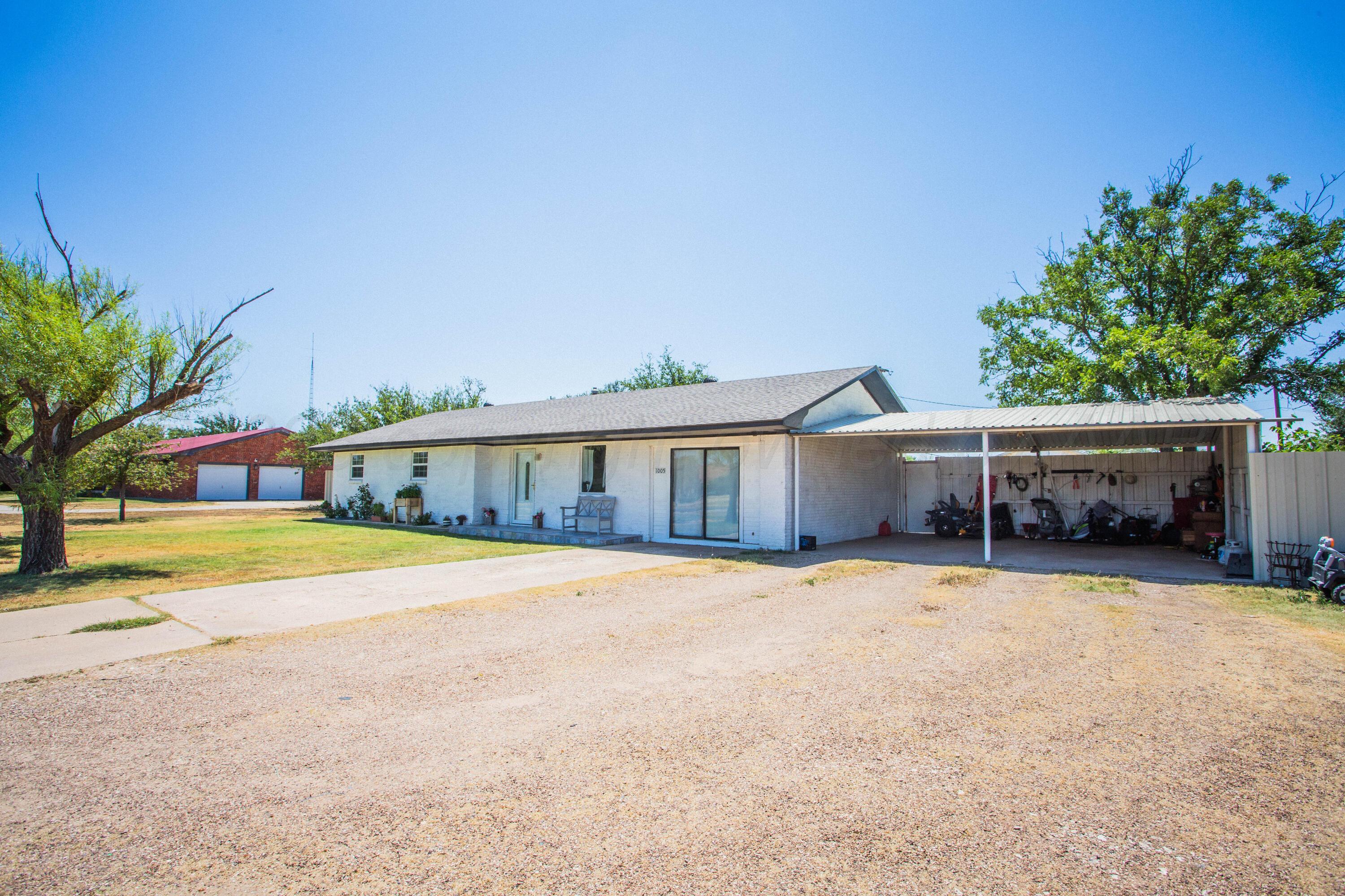 1005 N Dallas Avenue