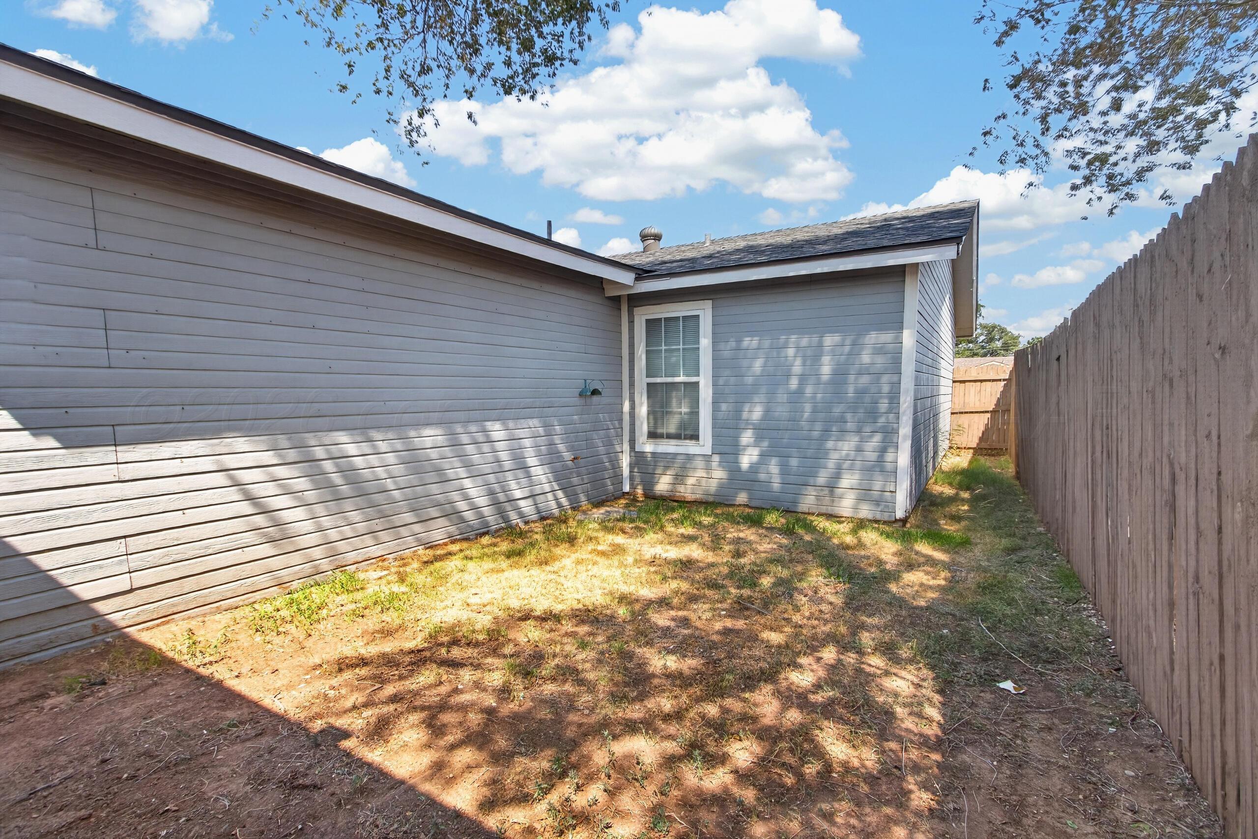 1032 STUART Drive