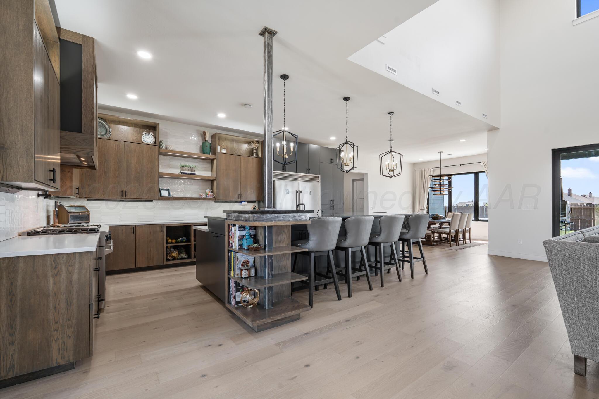 9406 Rockridge Parkway