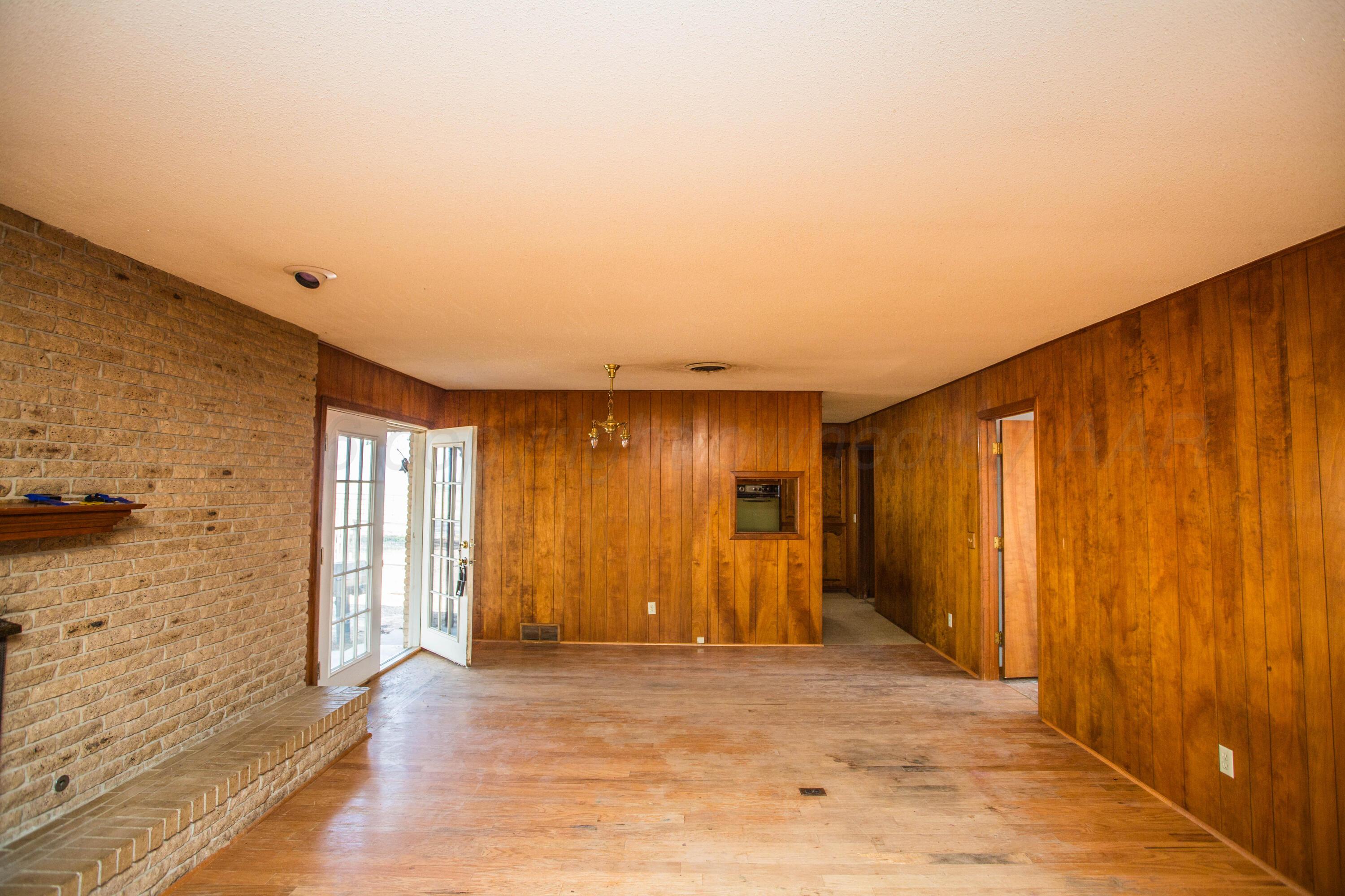 1450 Farm To Market Road 1424