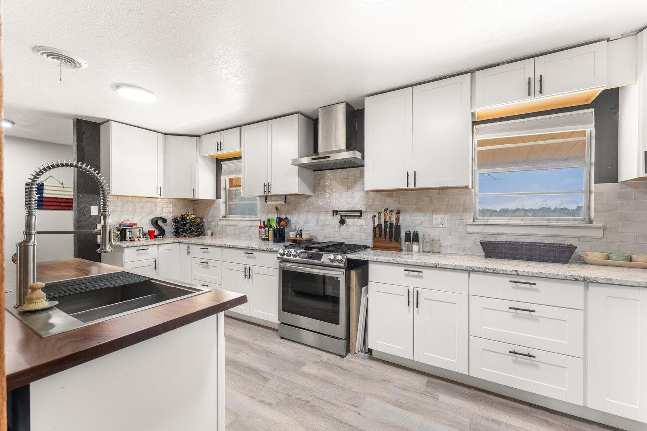 313 RAMADA Trail