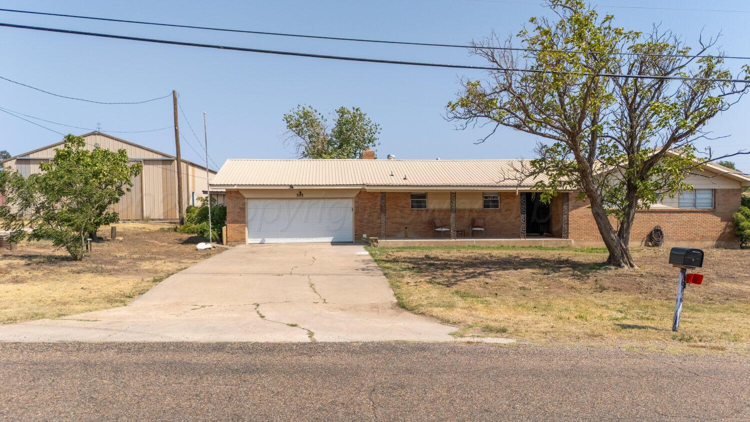 313 RAMADA Trail