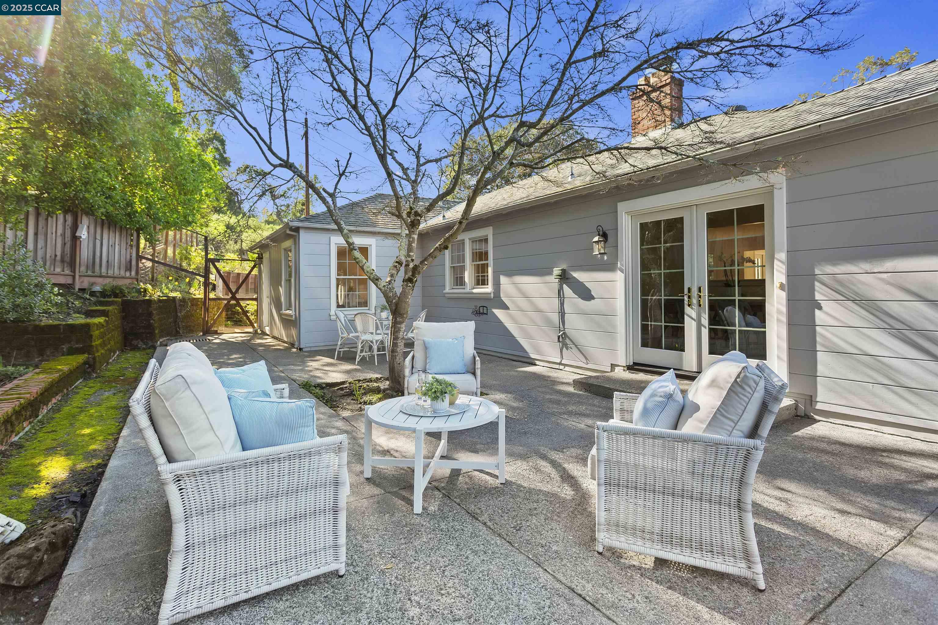 32 Sanborn Rd