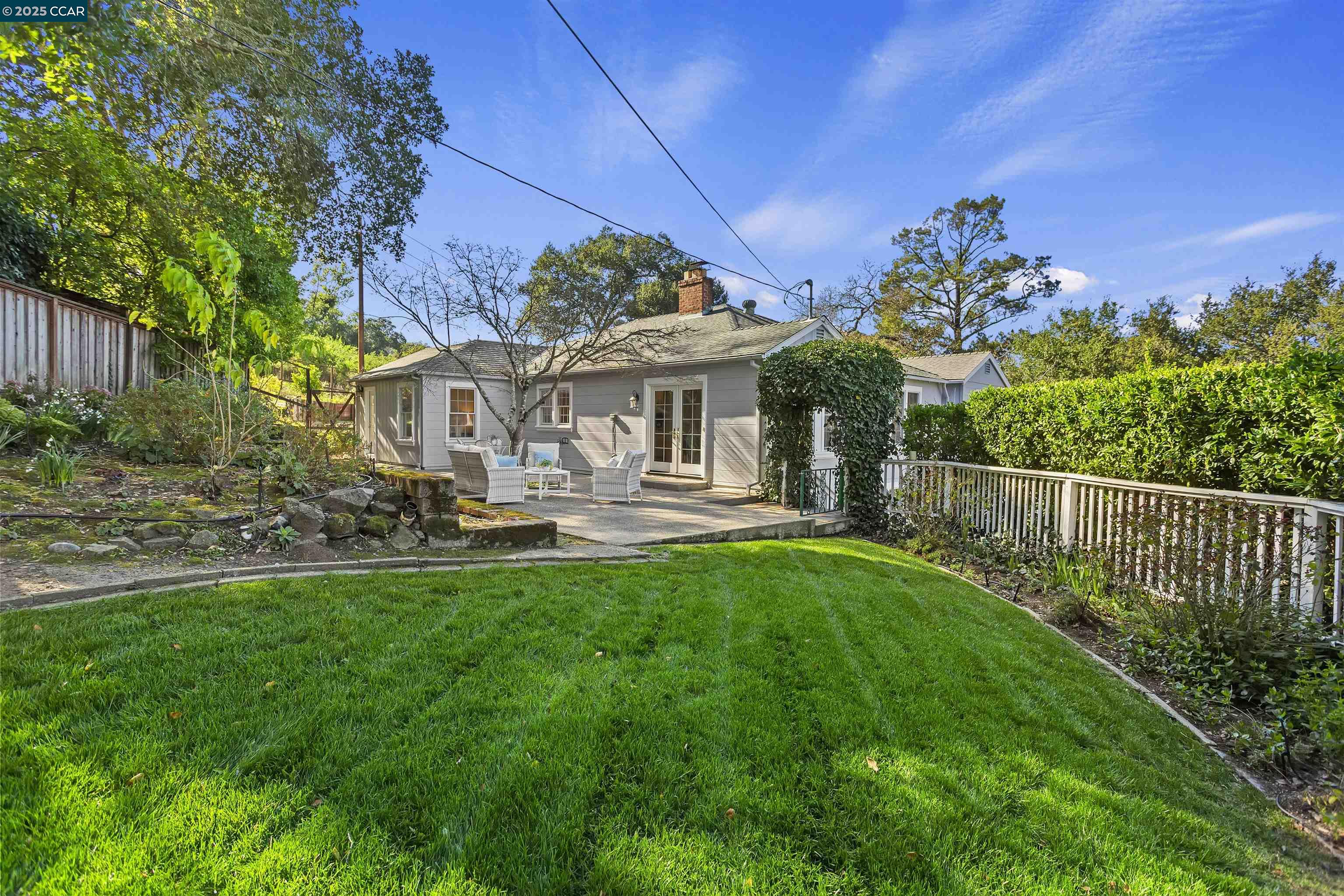 32 Sanborn Rd