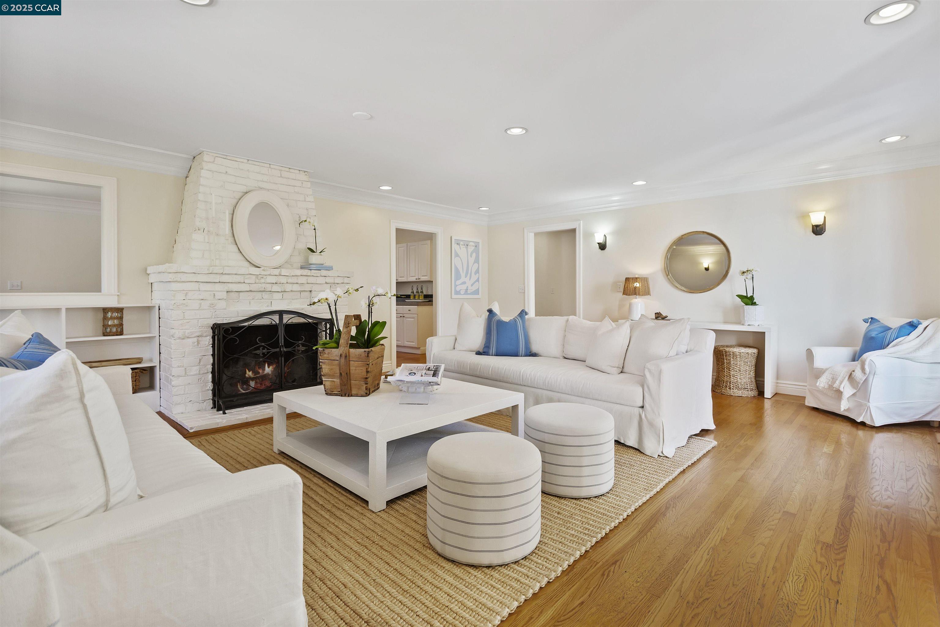 32 Sanborn Rd