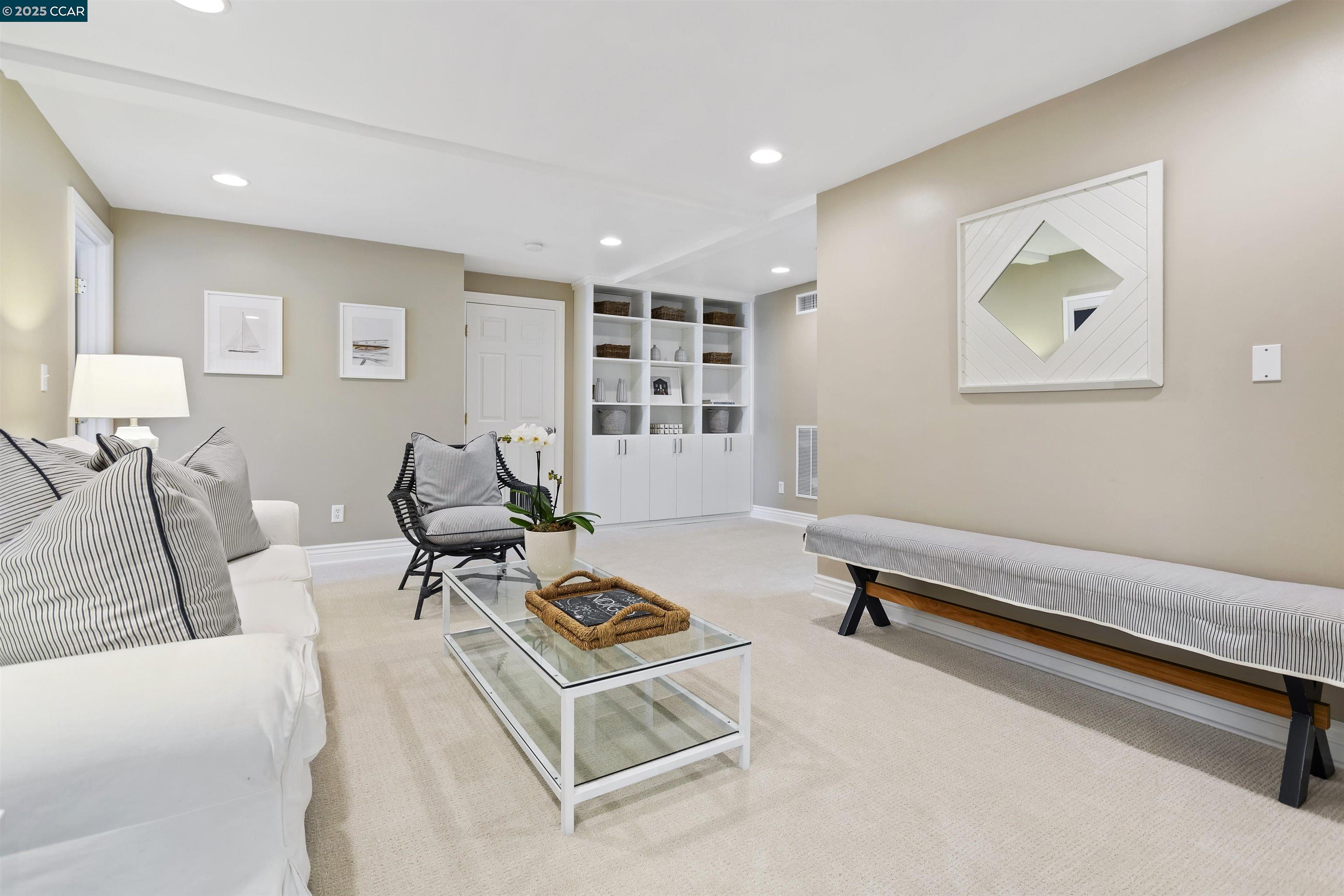 32 Sanborn Rd