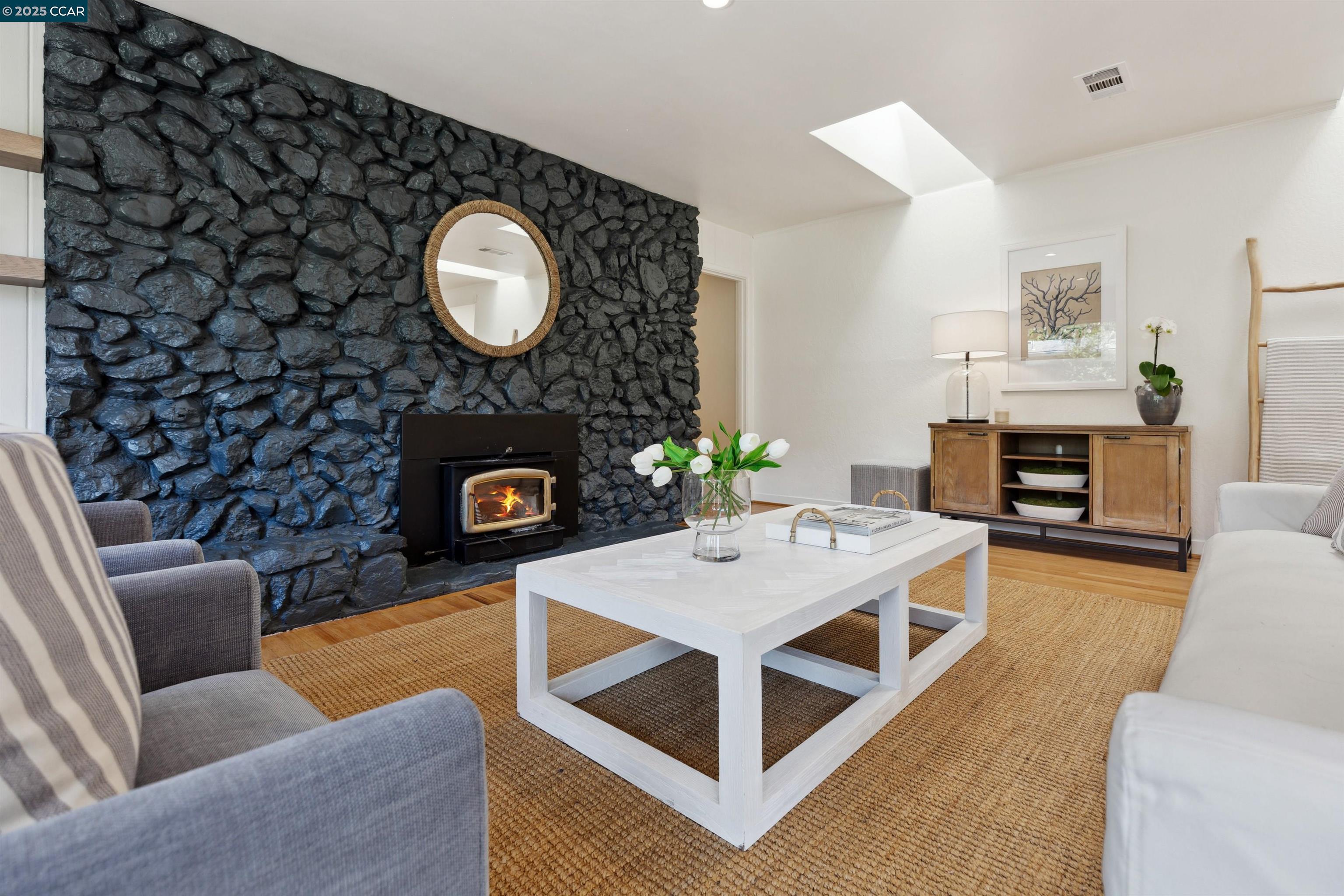1848 Magnolia Way