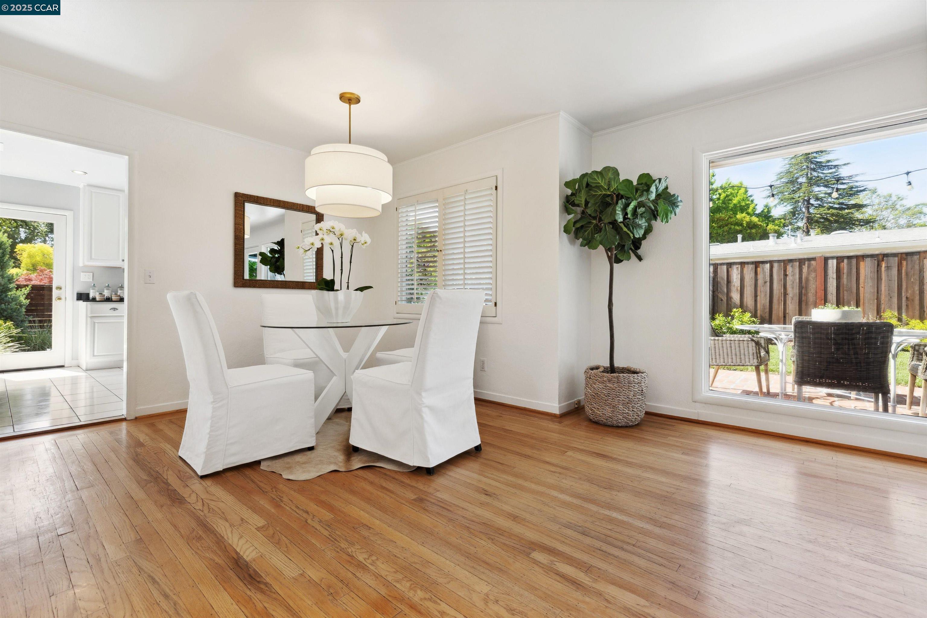1848 Magnolia Way