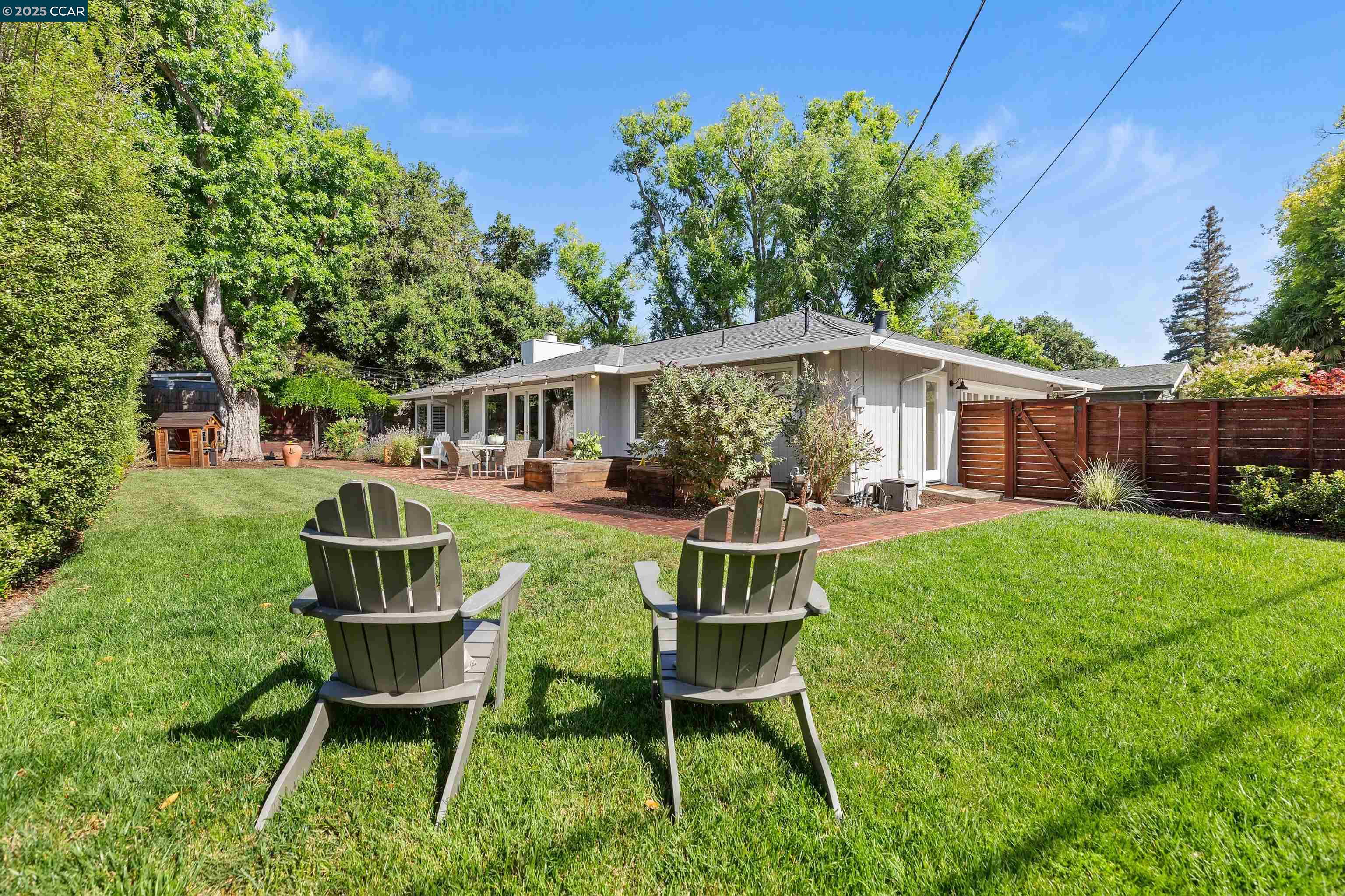 1848 Magnolia Way