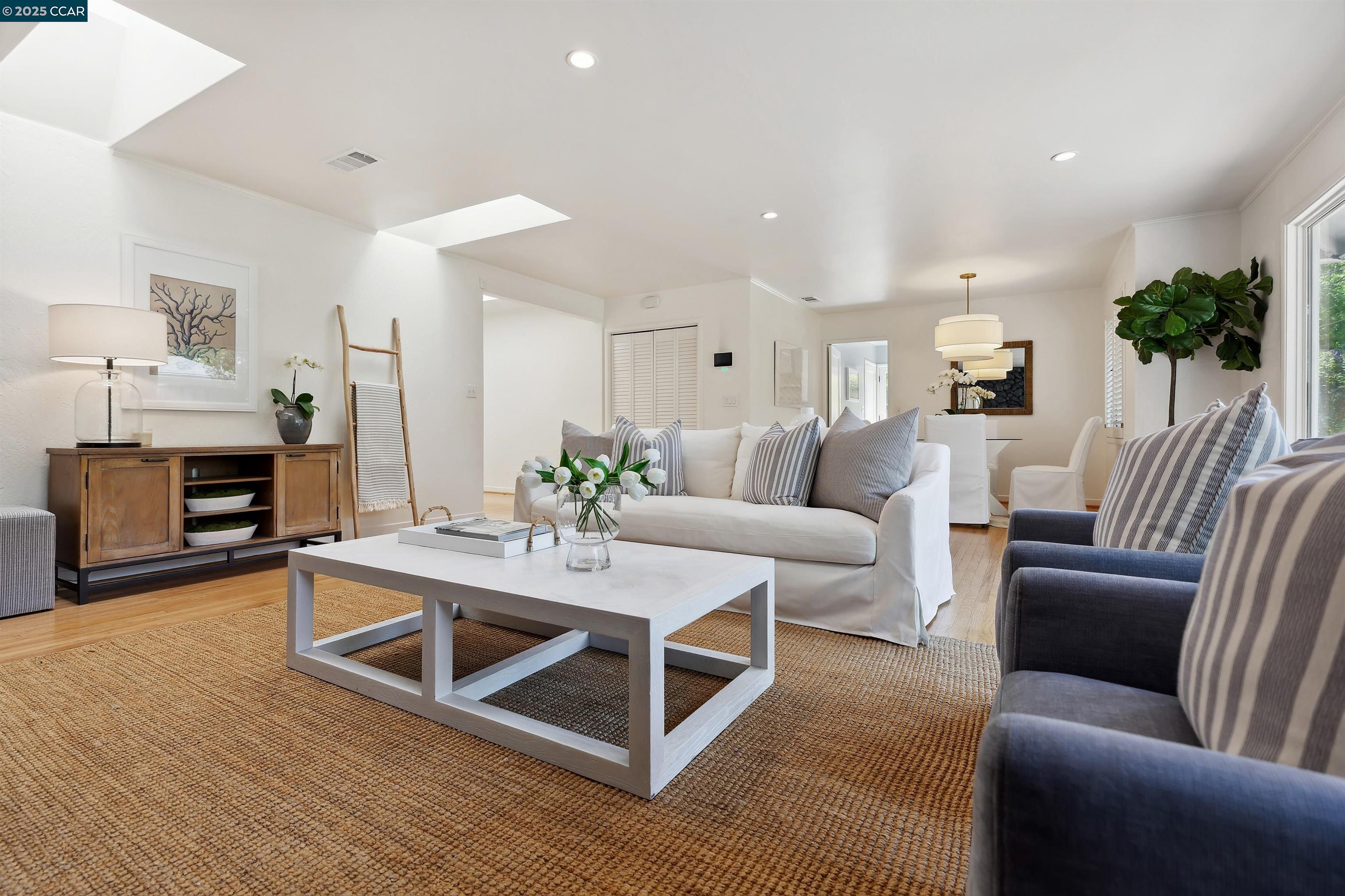 1848 Magnolia Way