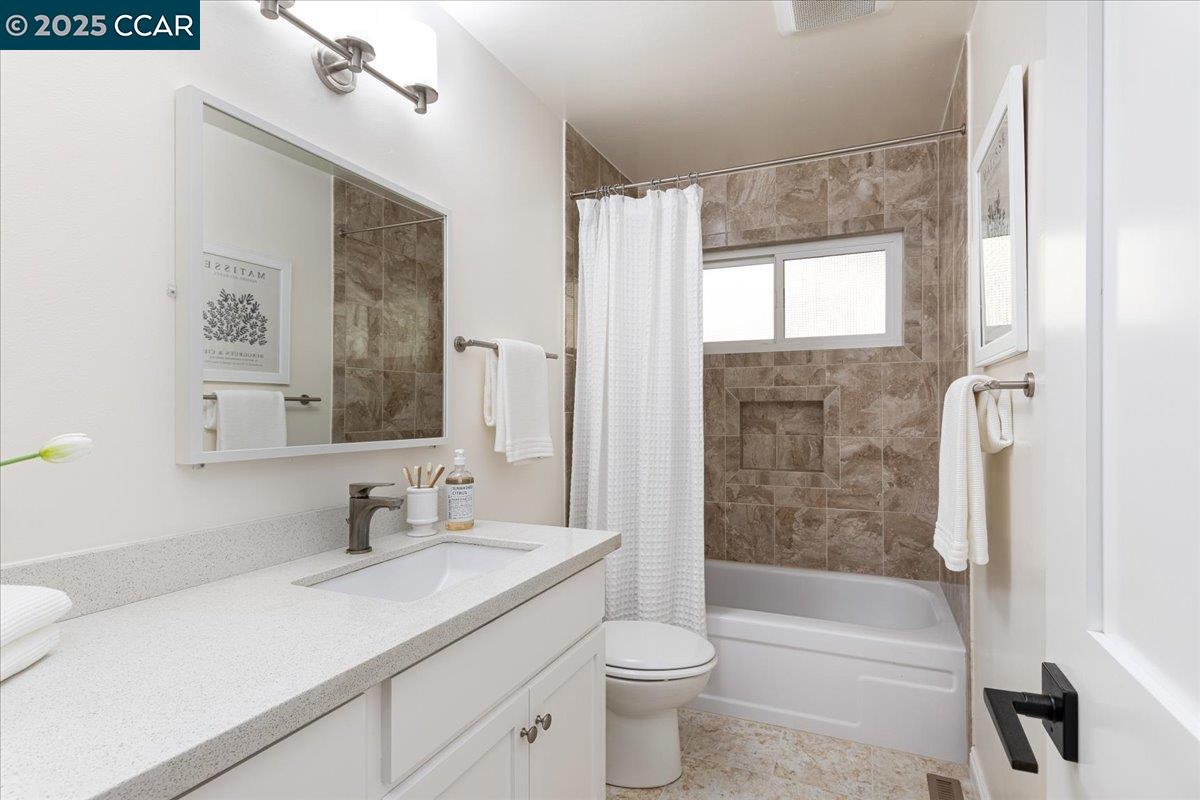 6701 Sobrante Rd, Oakland