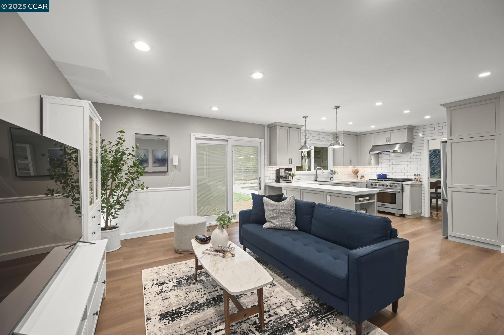 264 Firestone Dr