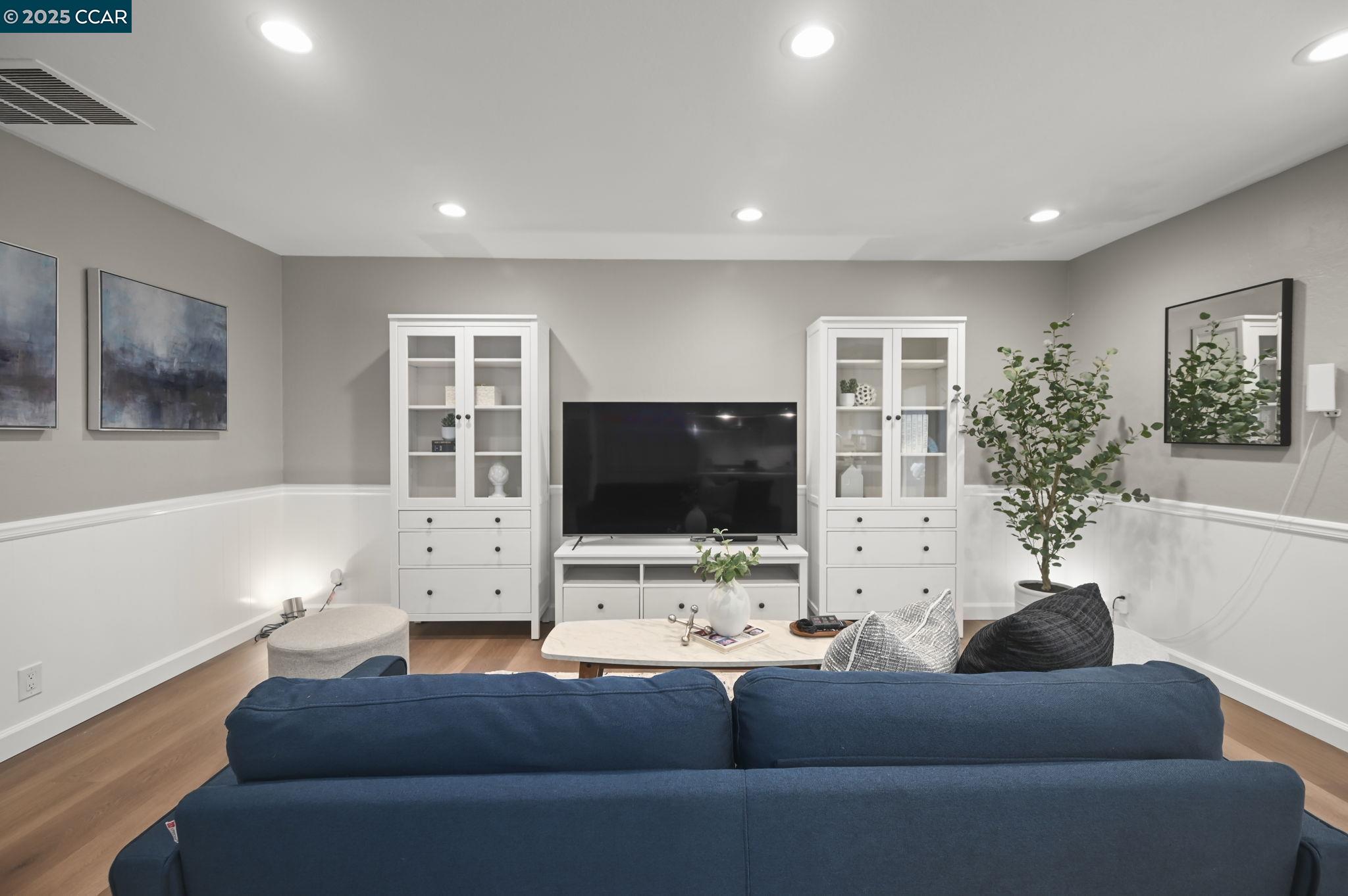 264 Firestone Dr