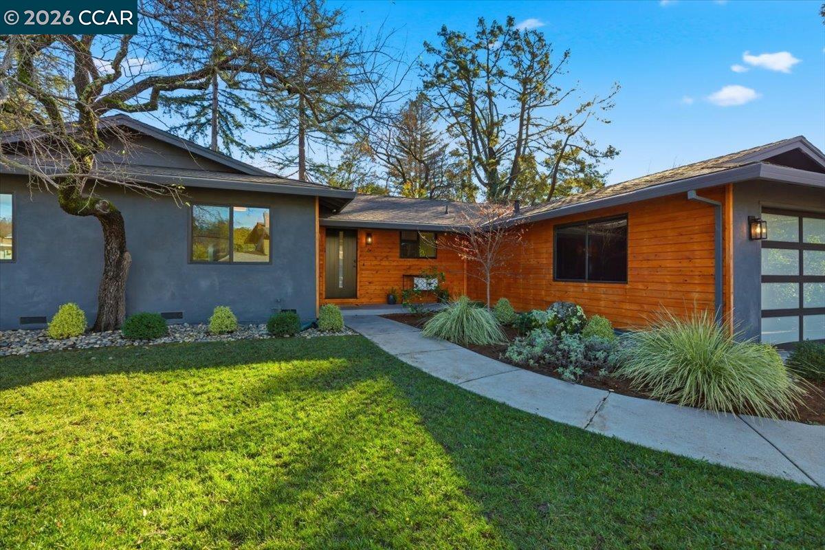 6 Sparrow Ct