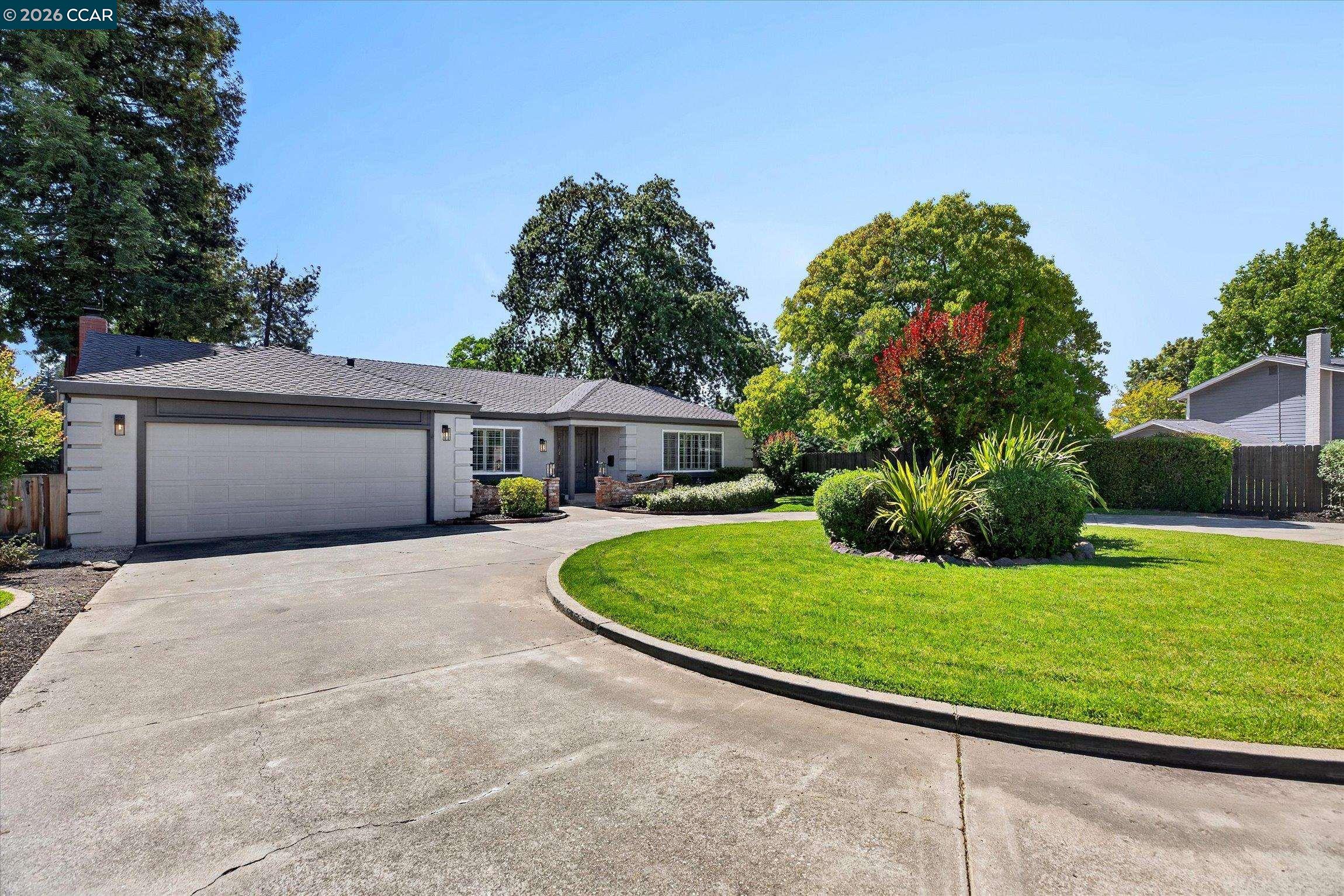 801 Cheyenne Dr