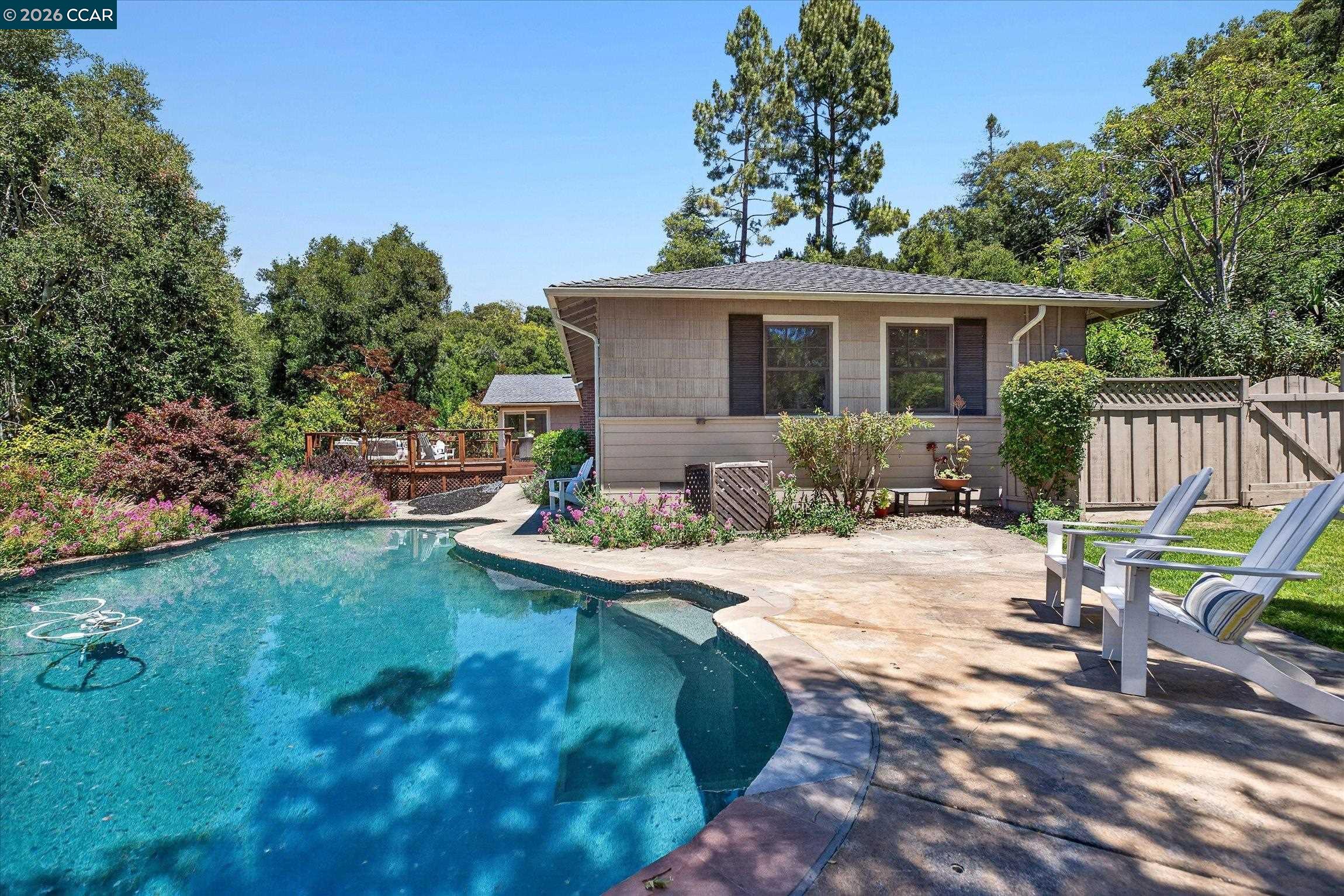 229 Manzanita Dr
