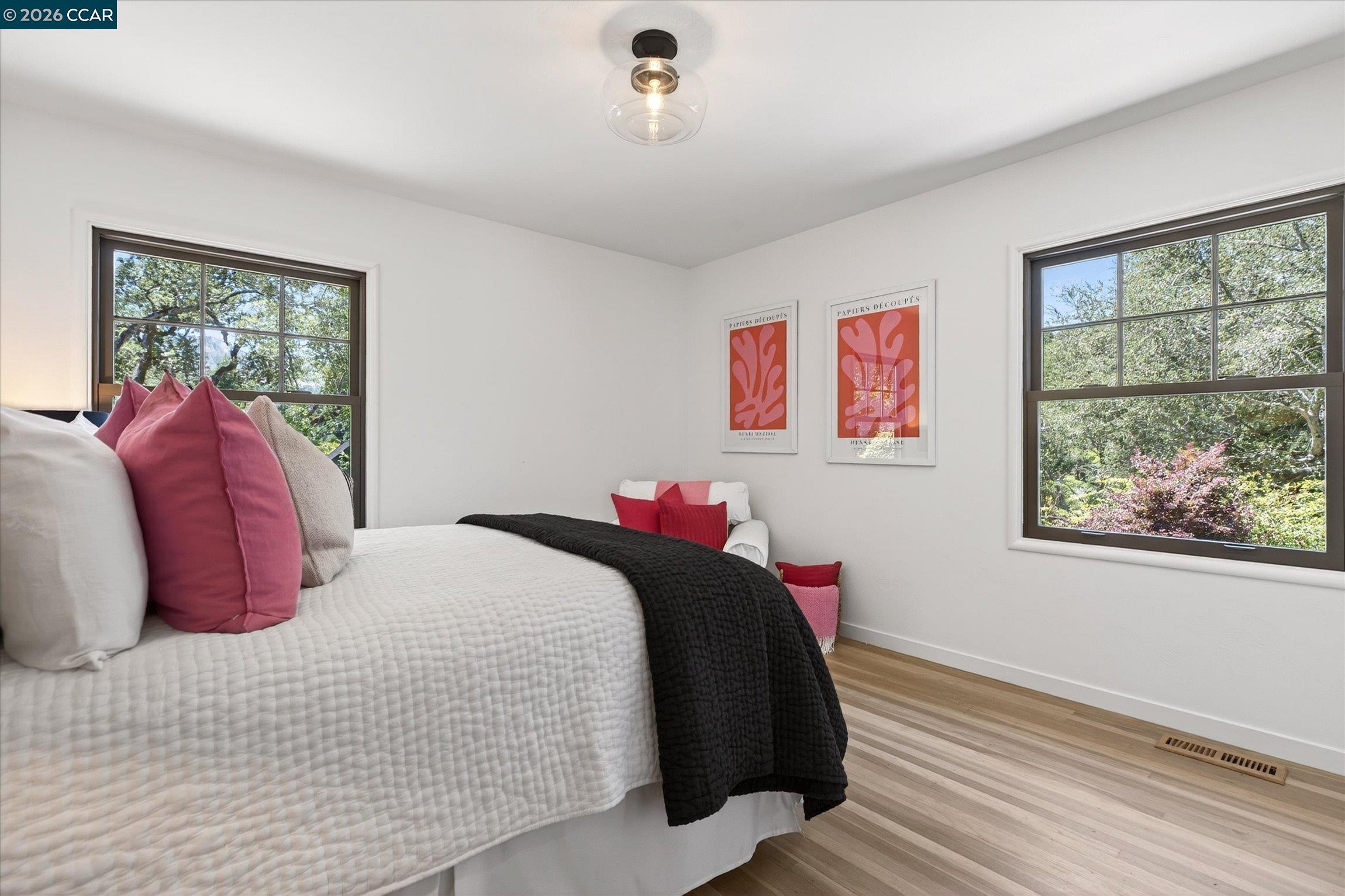 229 Manzanita Dr