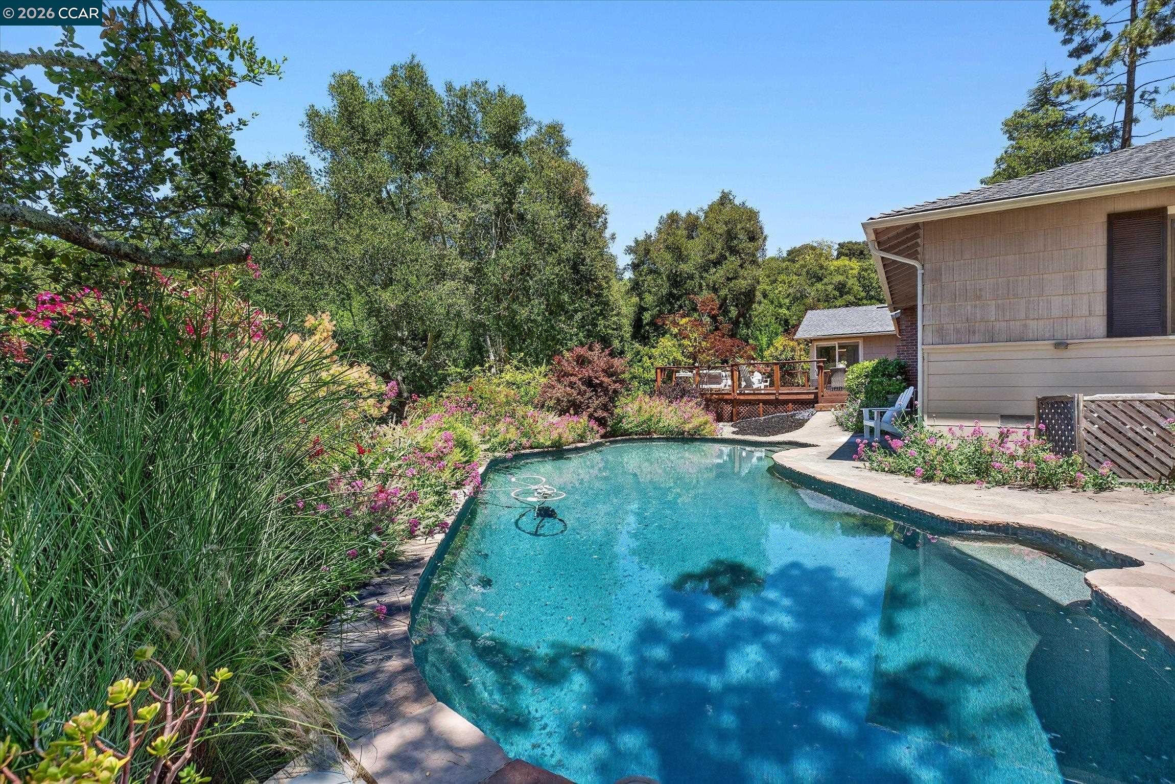 229 Manzanita Dr