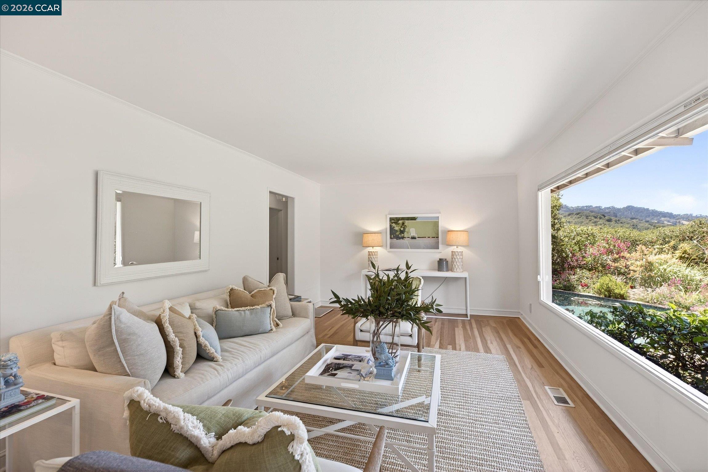 229 Manzanita Dr