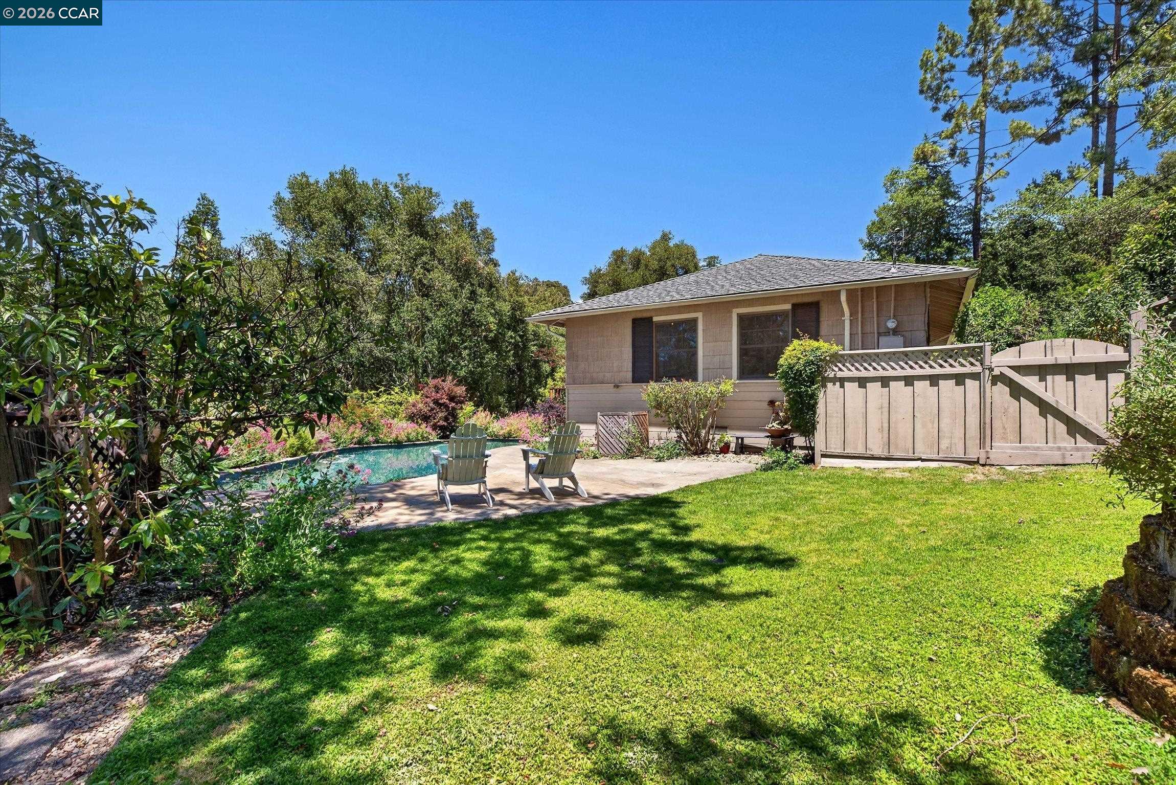 229 Manzanita Dr