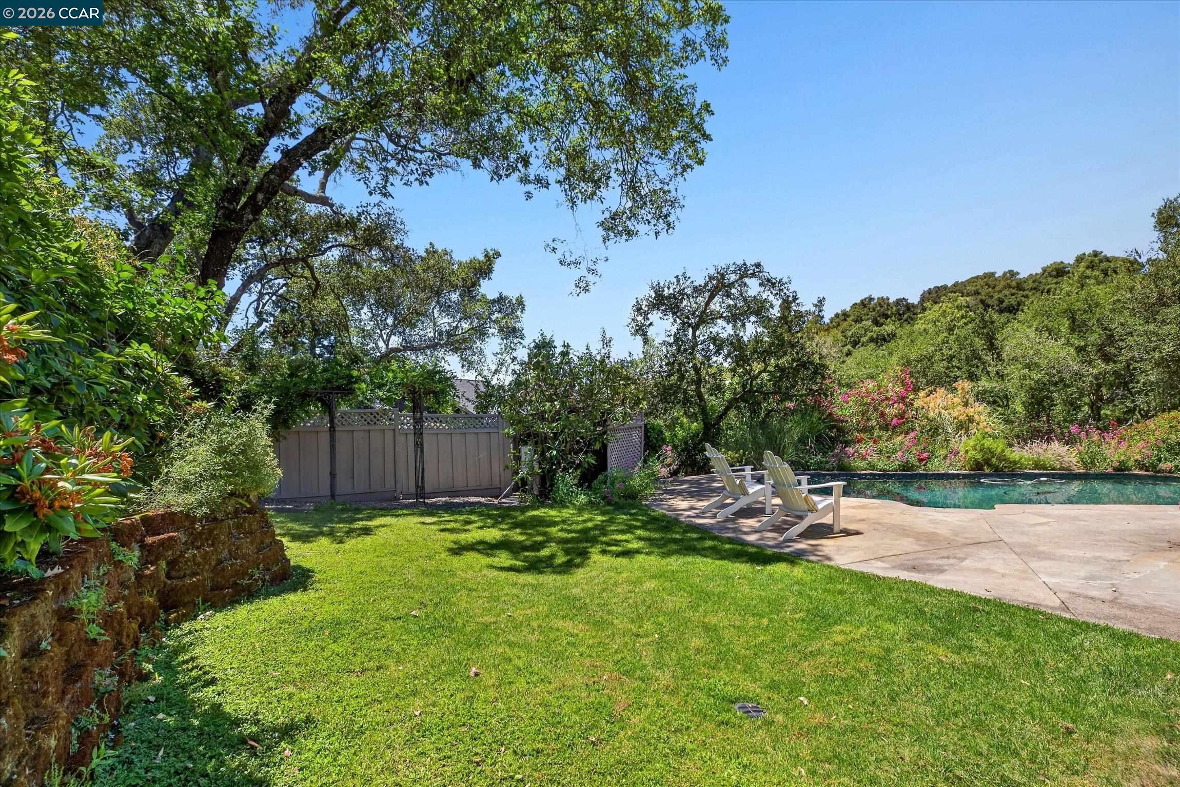 229 Manzanita Dr