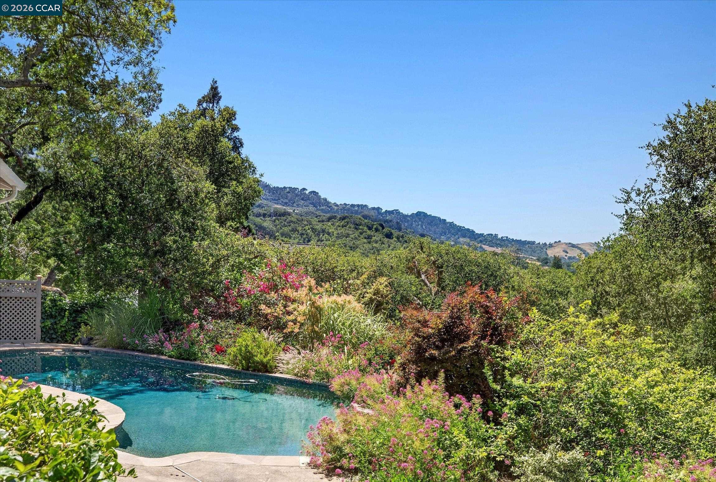 229 Manzanita Dr