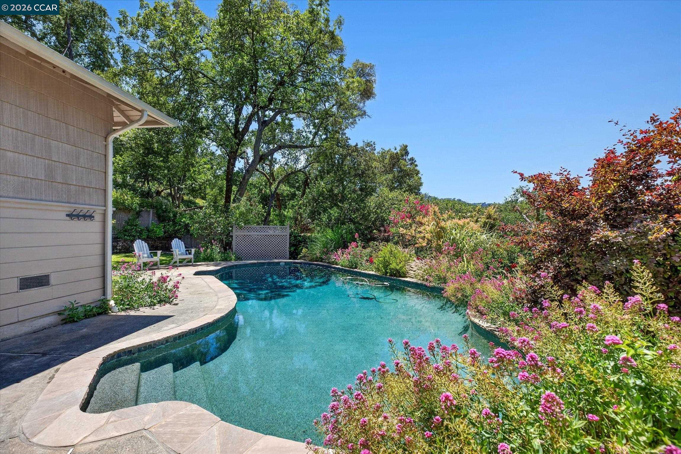 229 Manzanita Dr