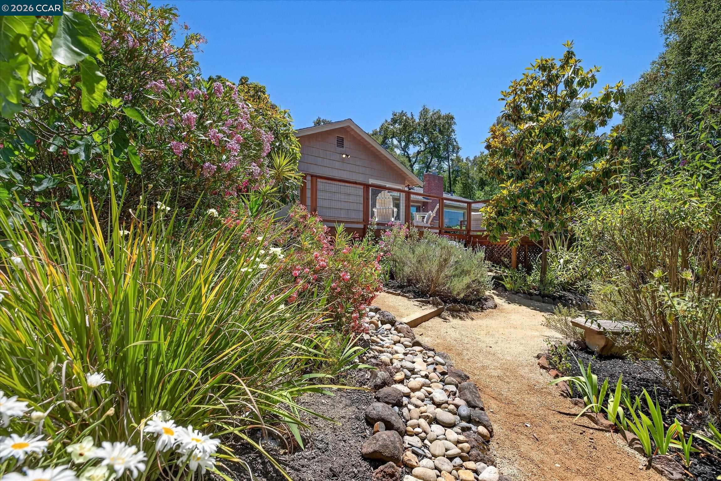 229 Manzanita Dr