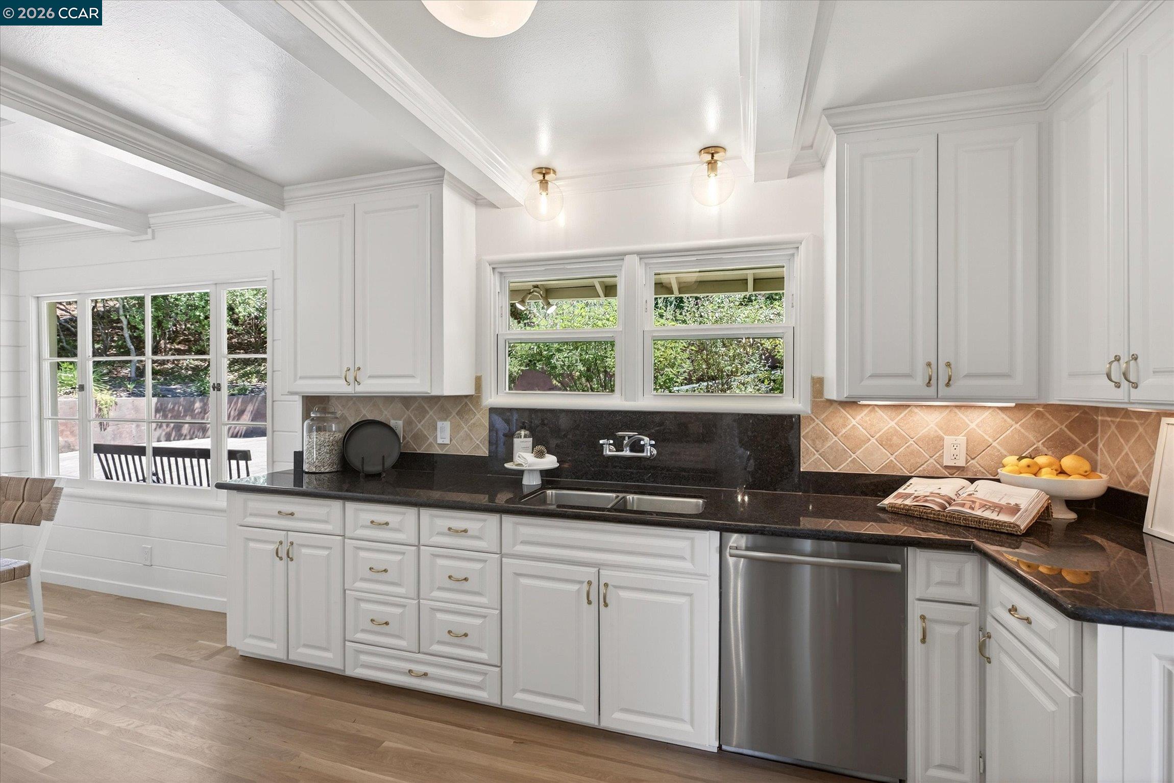 229 Manzanita Dr
