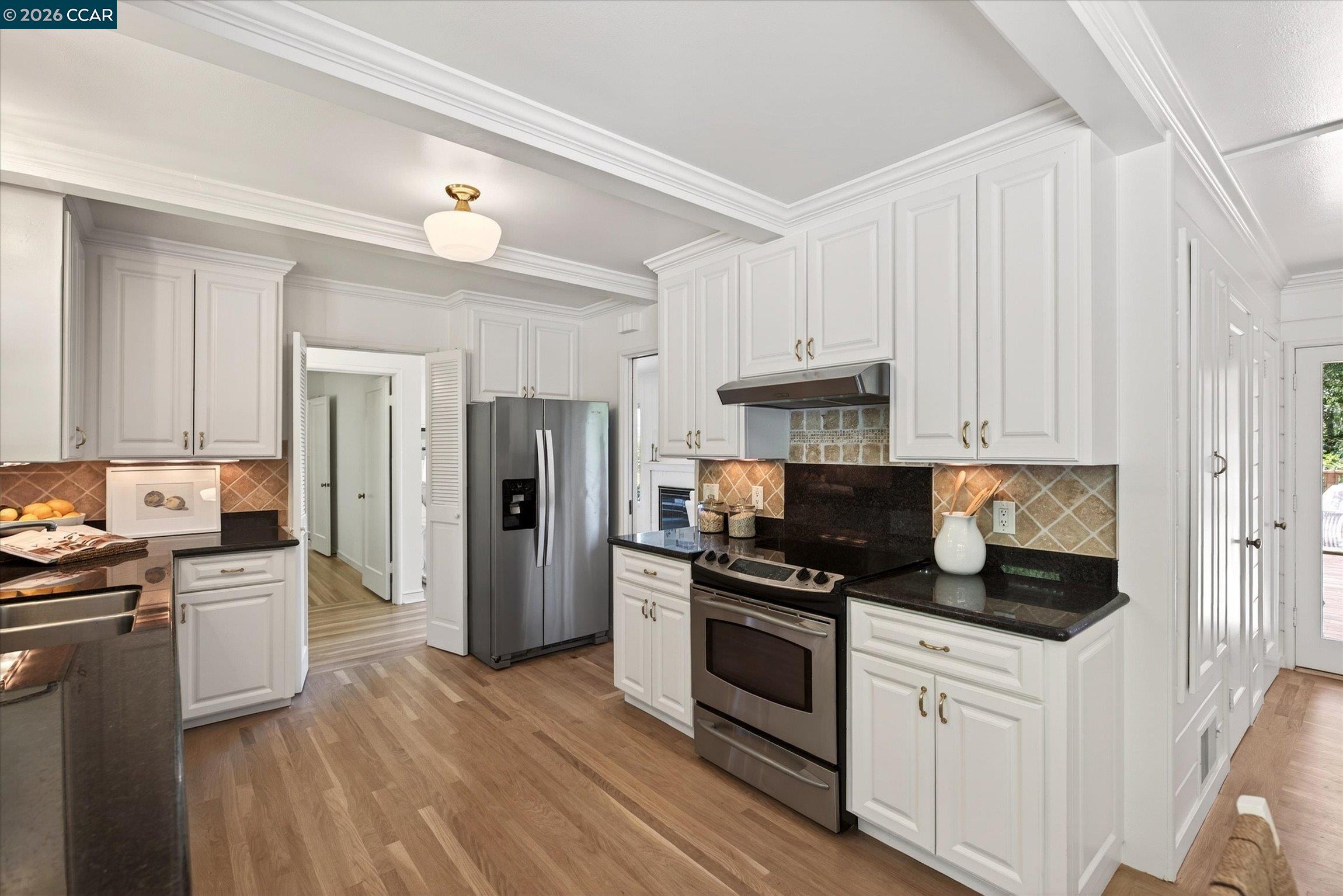 229 Manzanita Dr