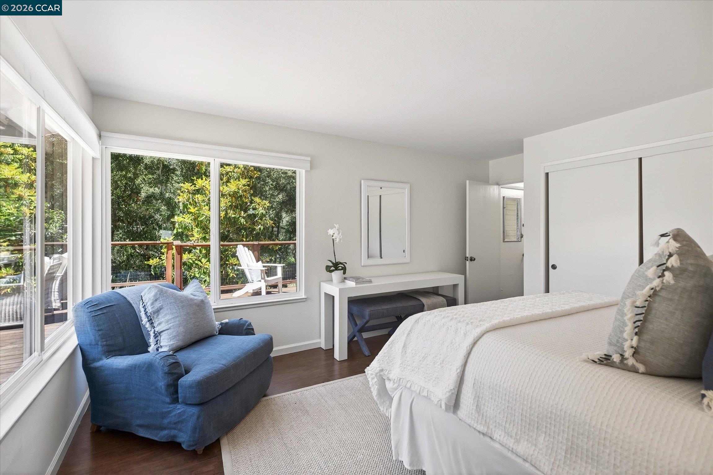 229 Manzanita Dr