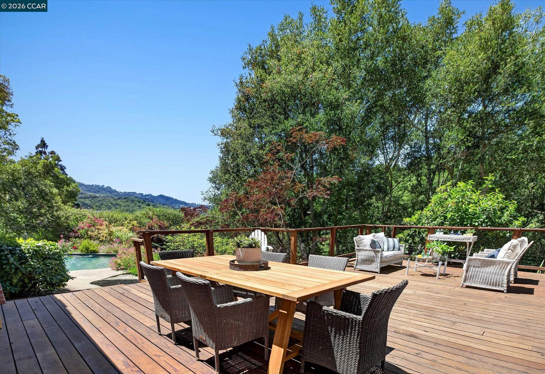 229 Manzanita Dr