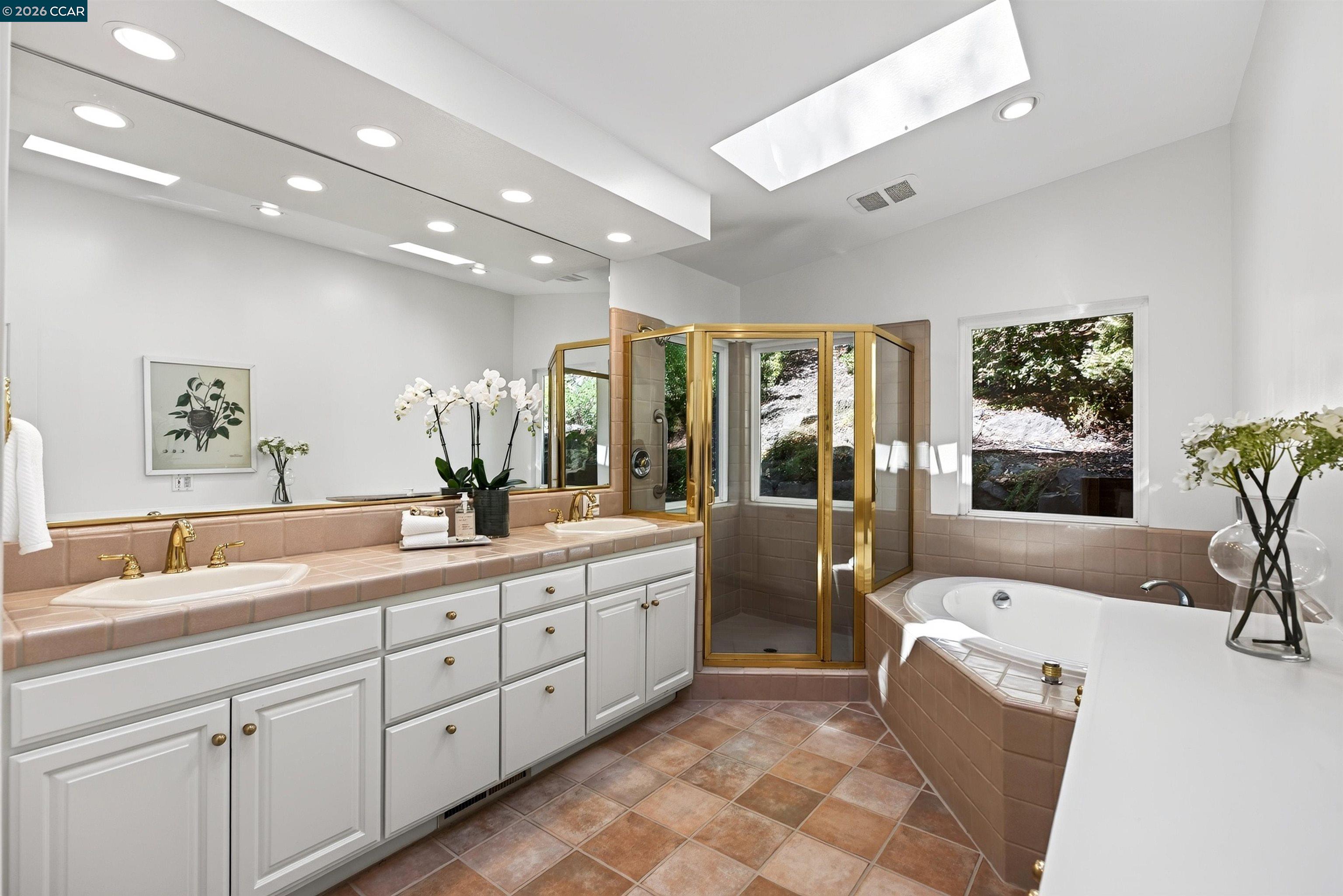 456 Camino Sobrante
