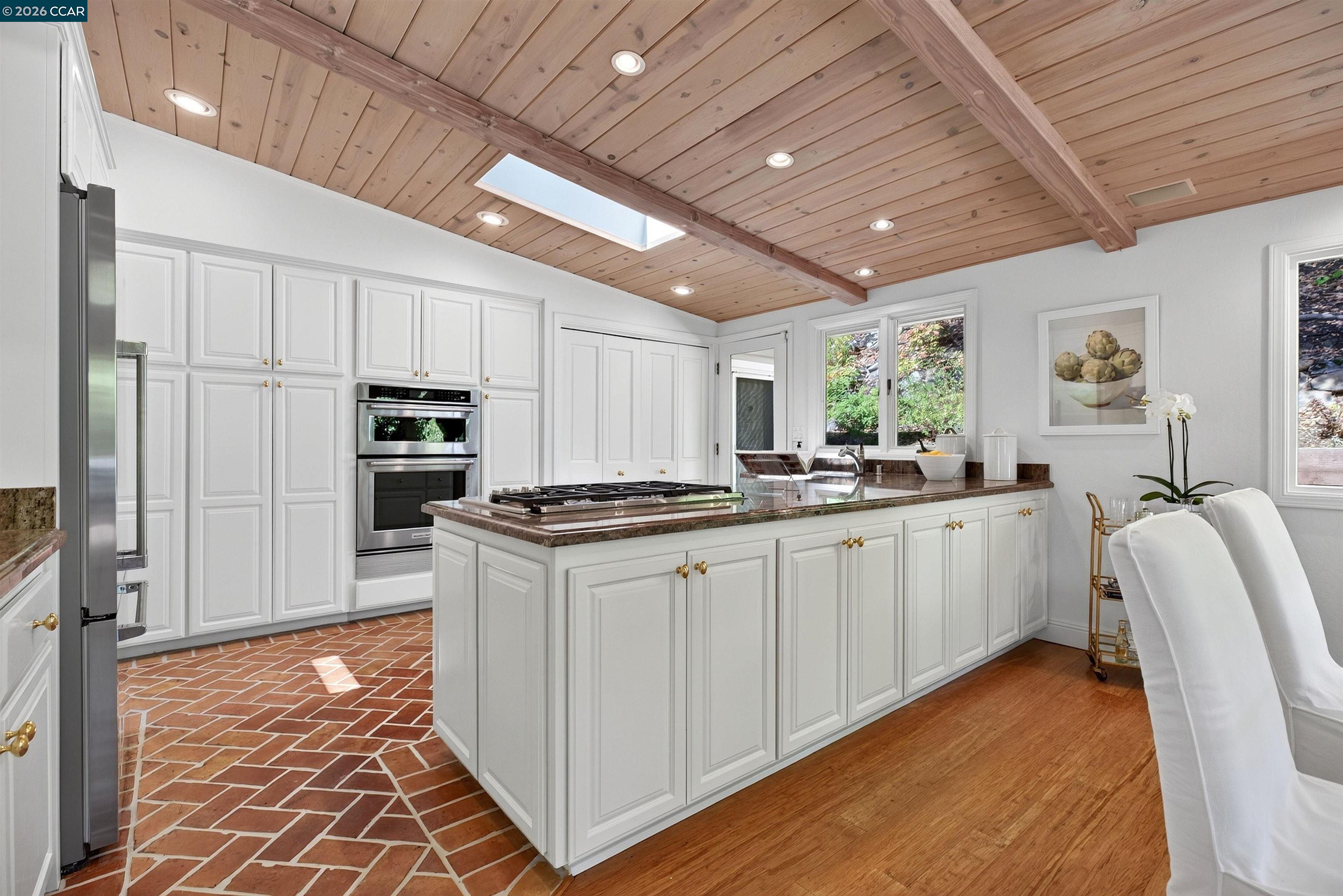 456 Camino Sobrante