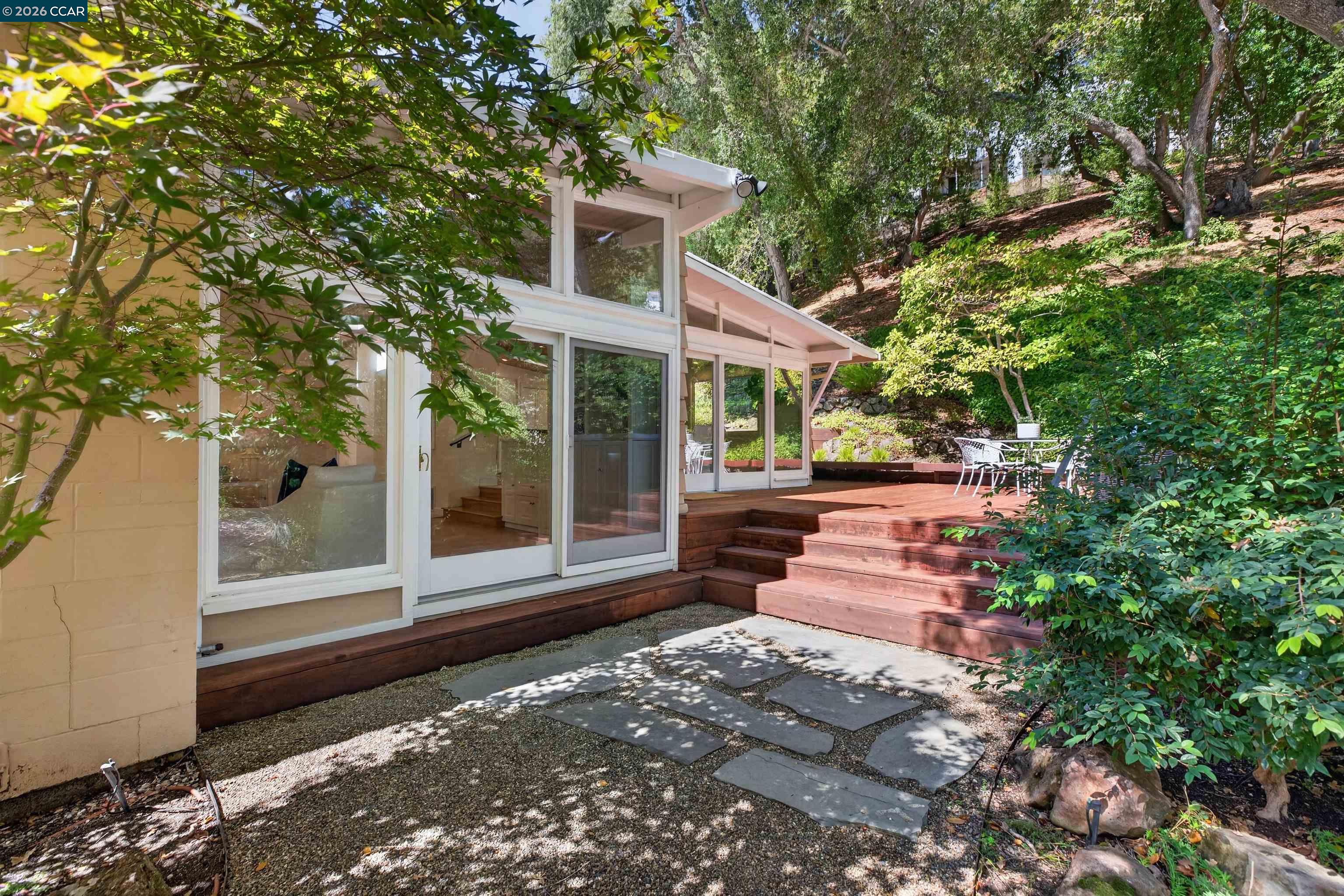 456 Camino Sobrante