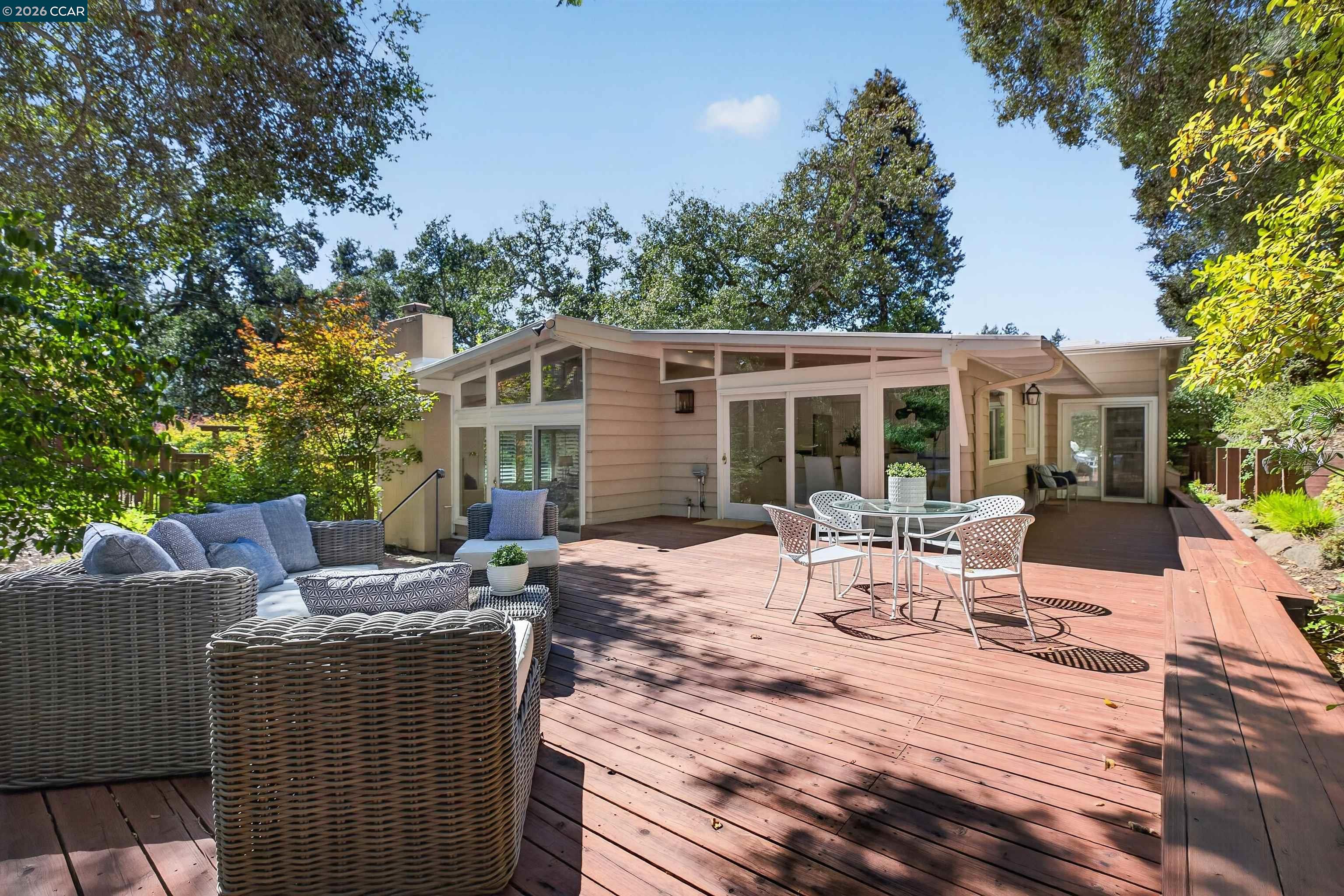 456 Camino Sobrante