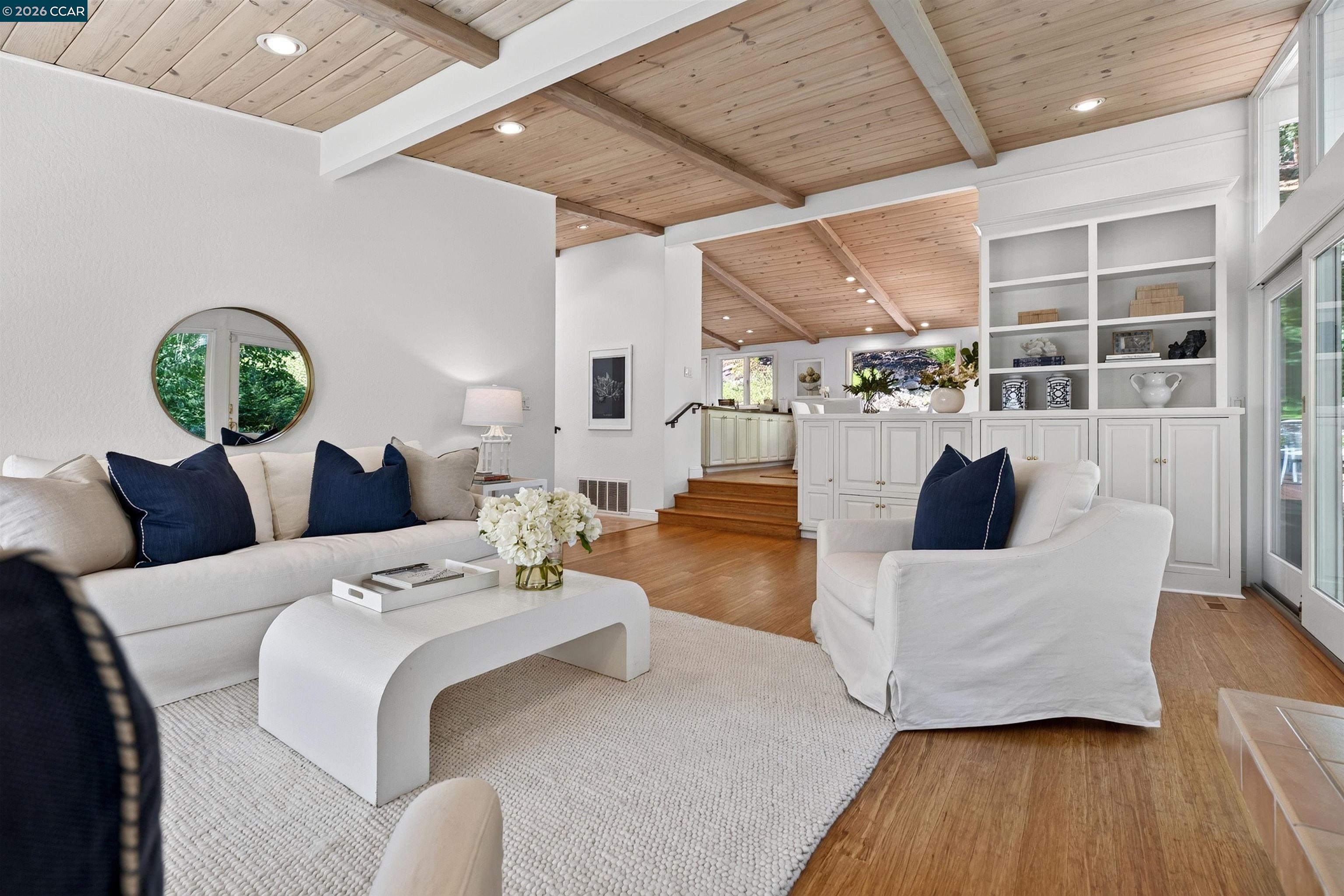 456 Camino Sobrante