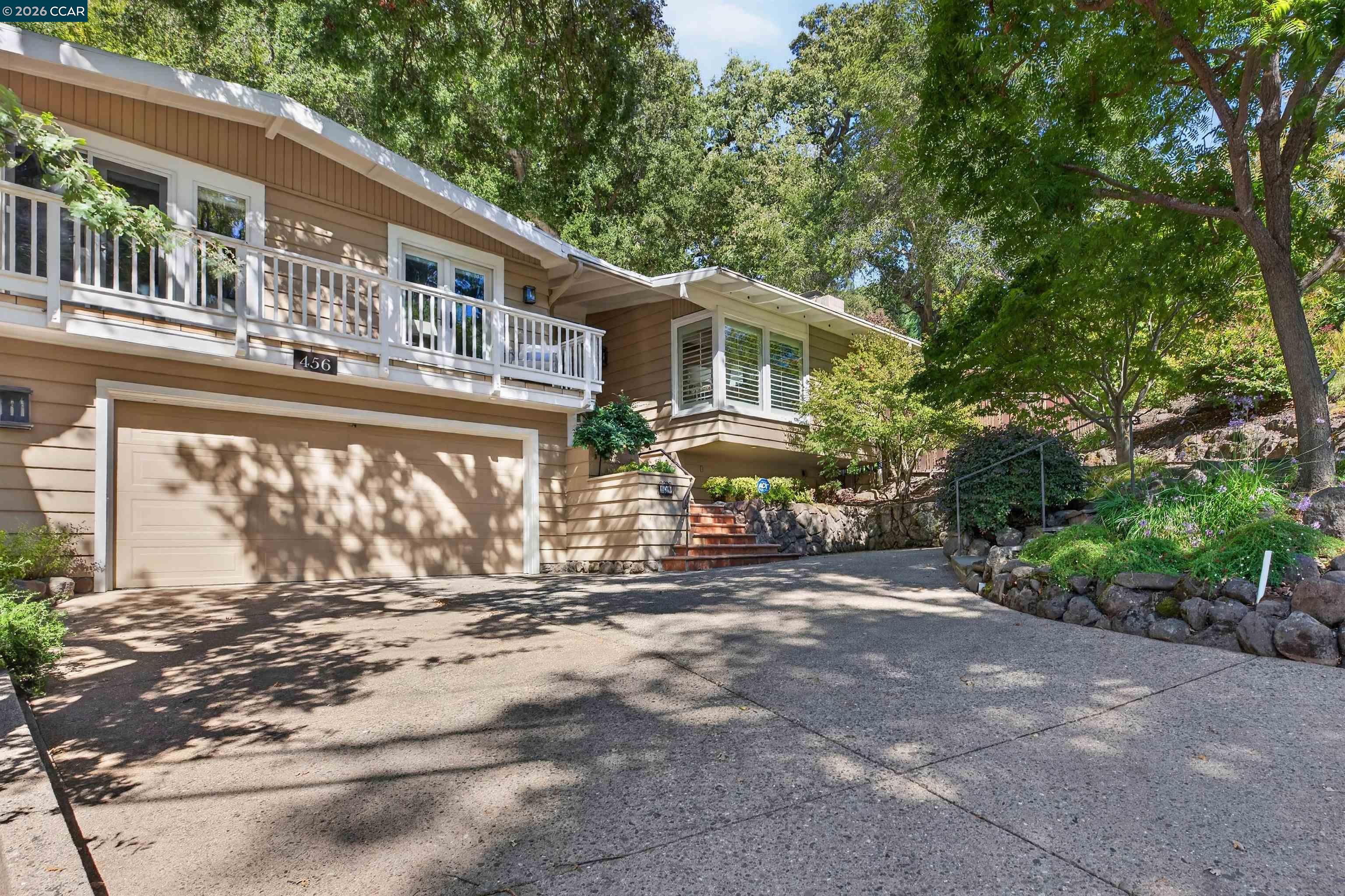 456 Camino Sobrante