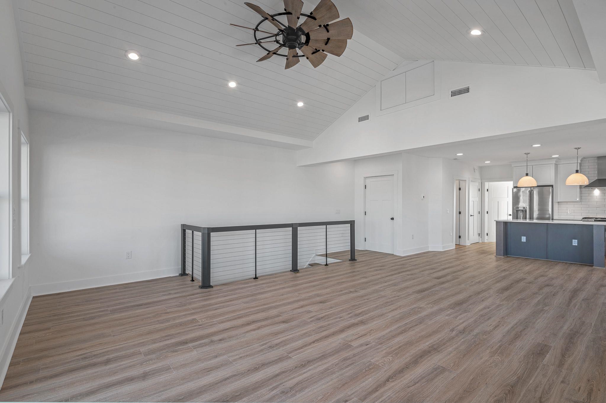 132 W Lavender Road Unit: West