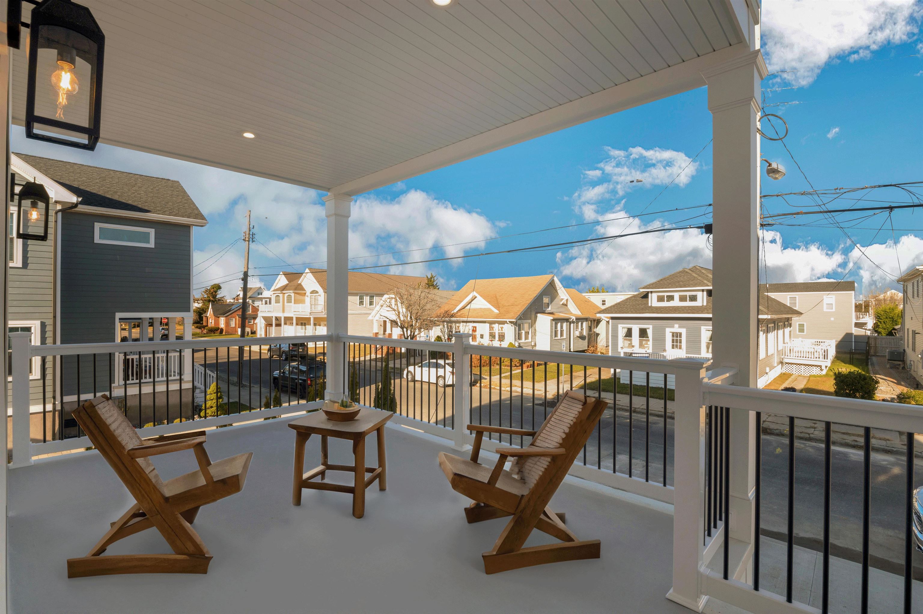 132 W Lavender Road Unit: West