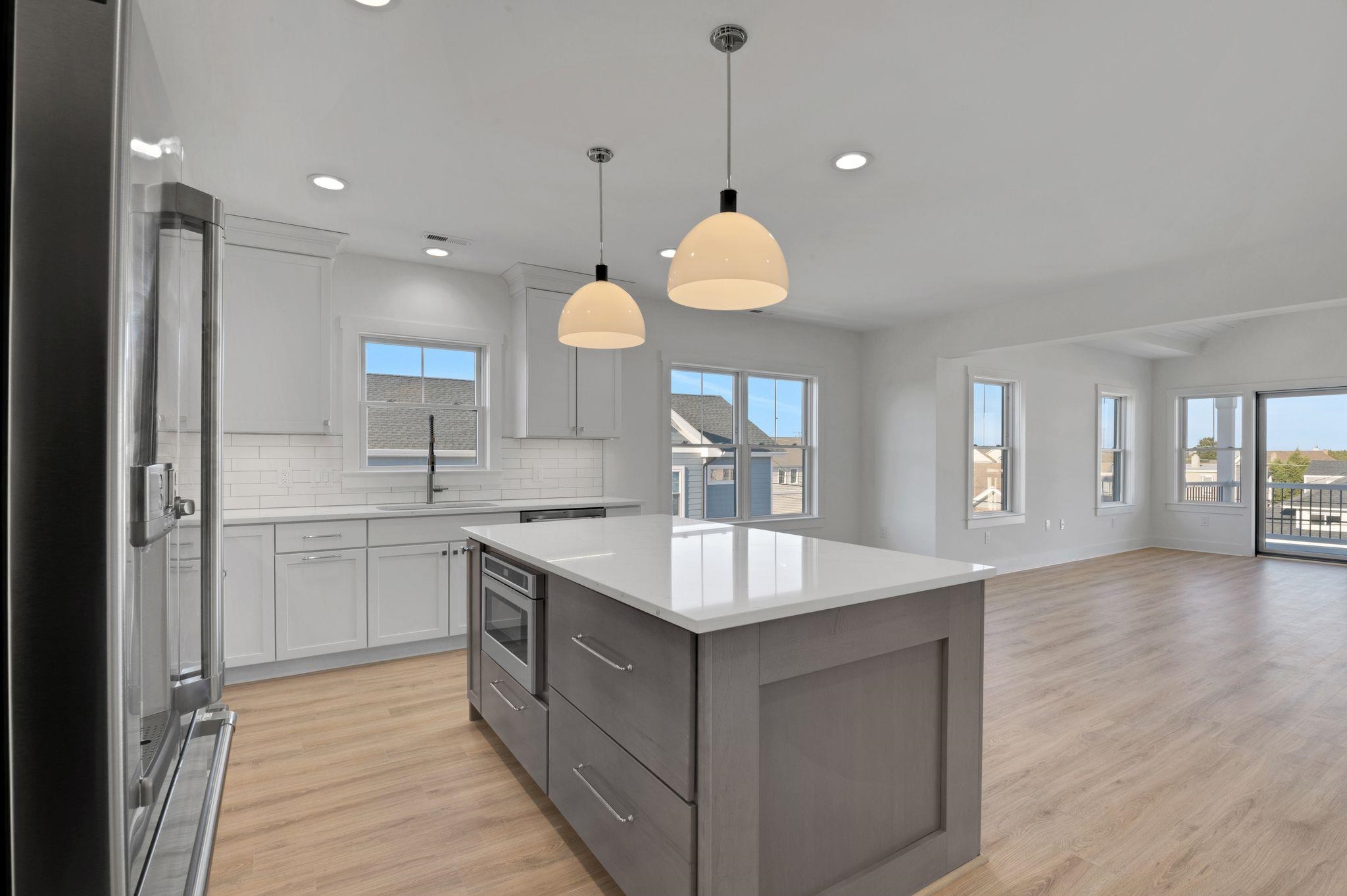 132 W Lavender Road Unit: West