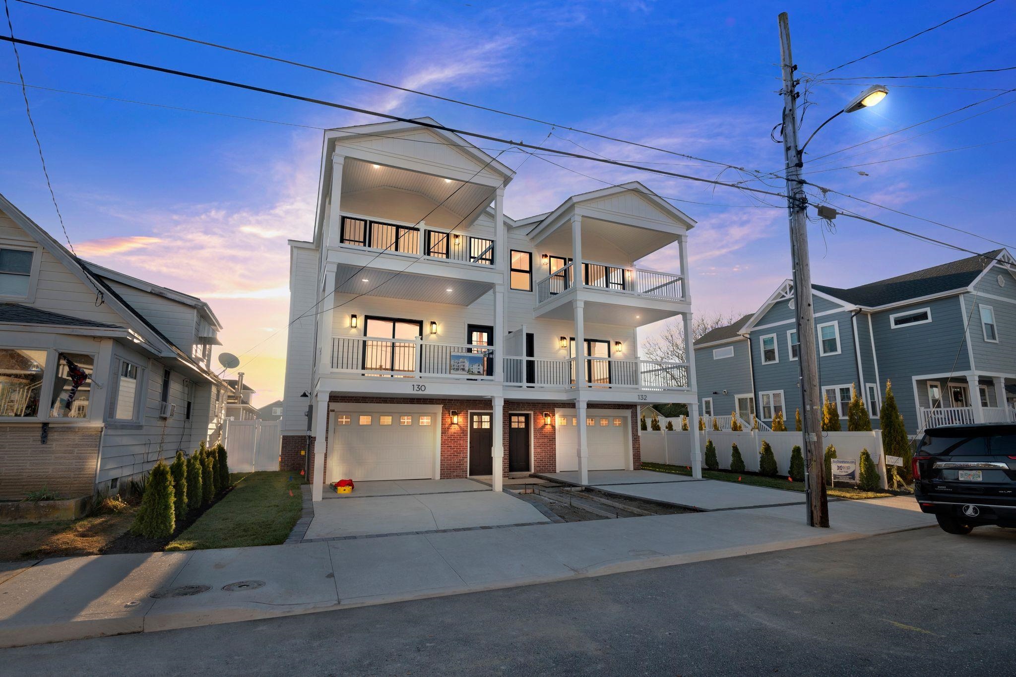 132 W Lavender Road Unit: West