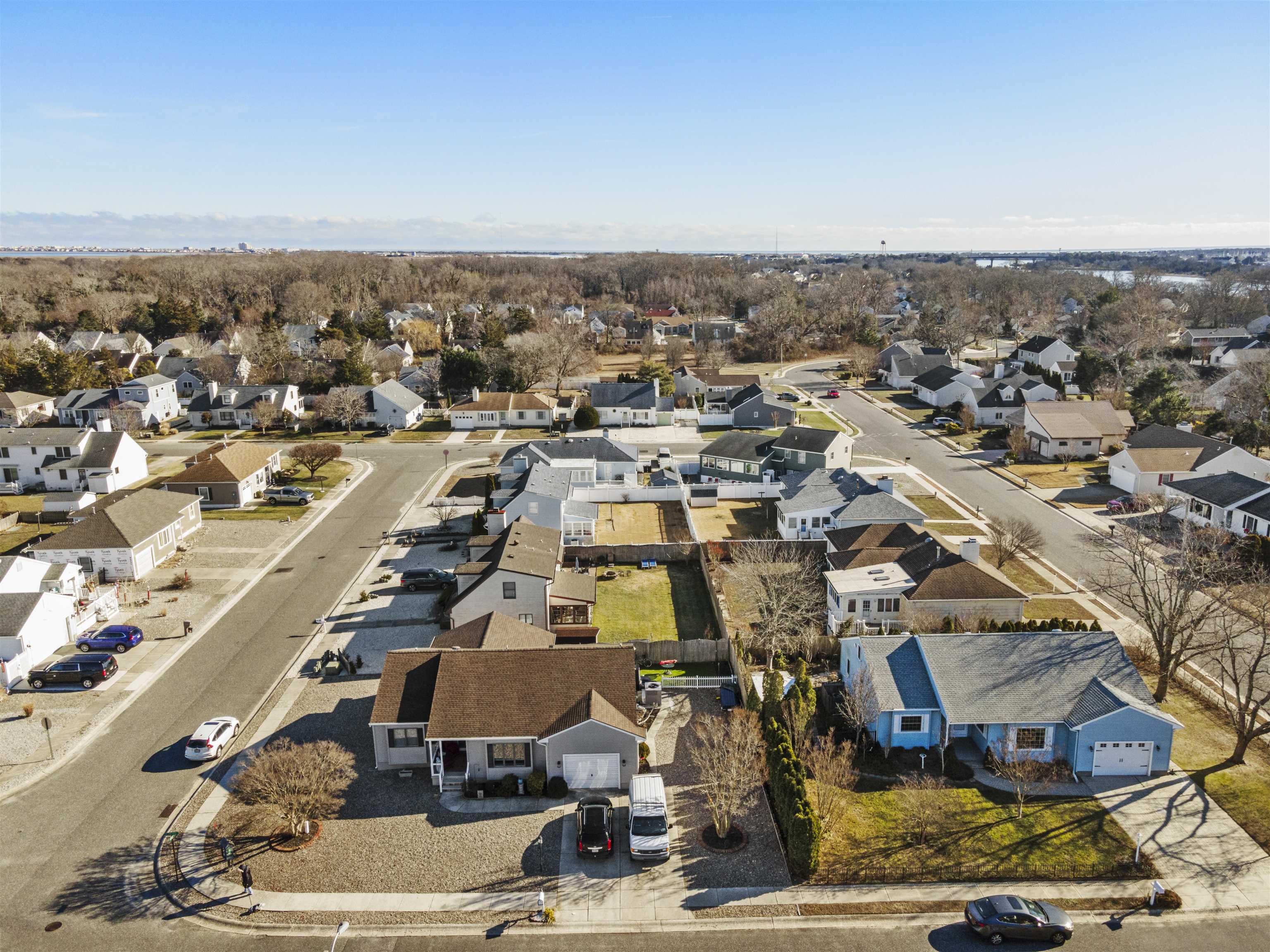 202 W Vineyard Court