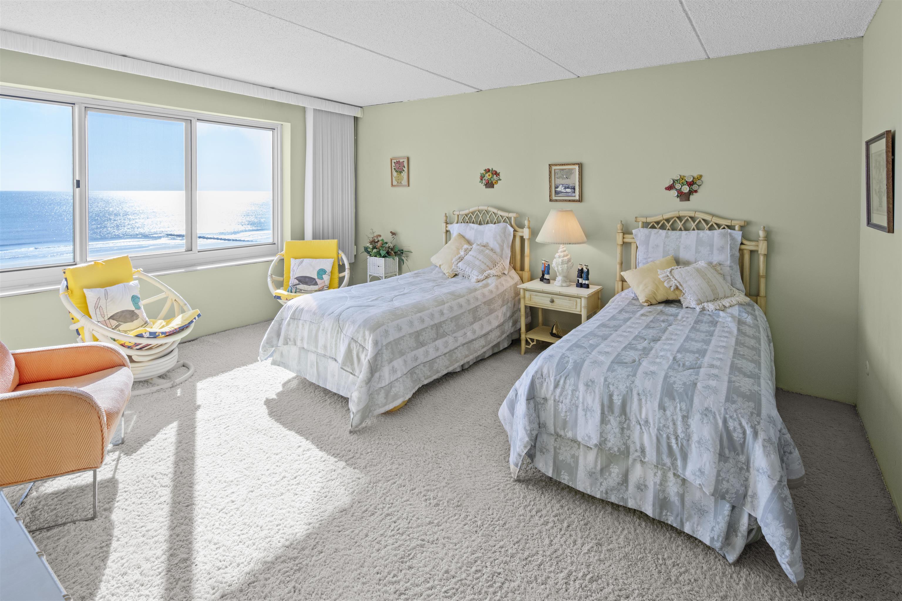 1900 Boardwalk Unit: 705