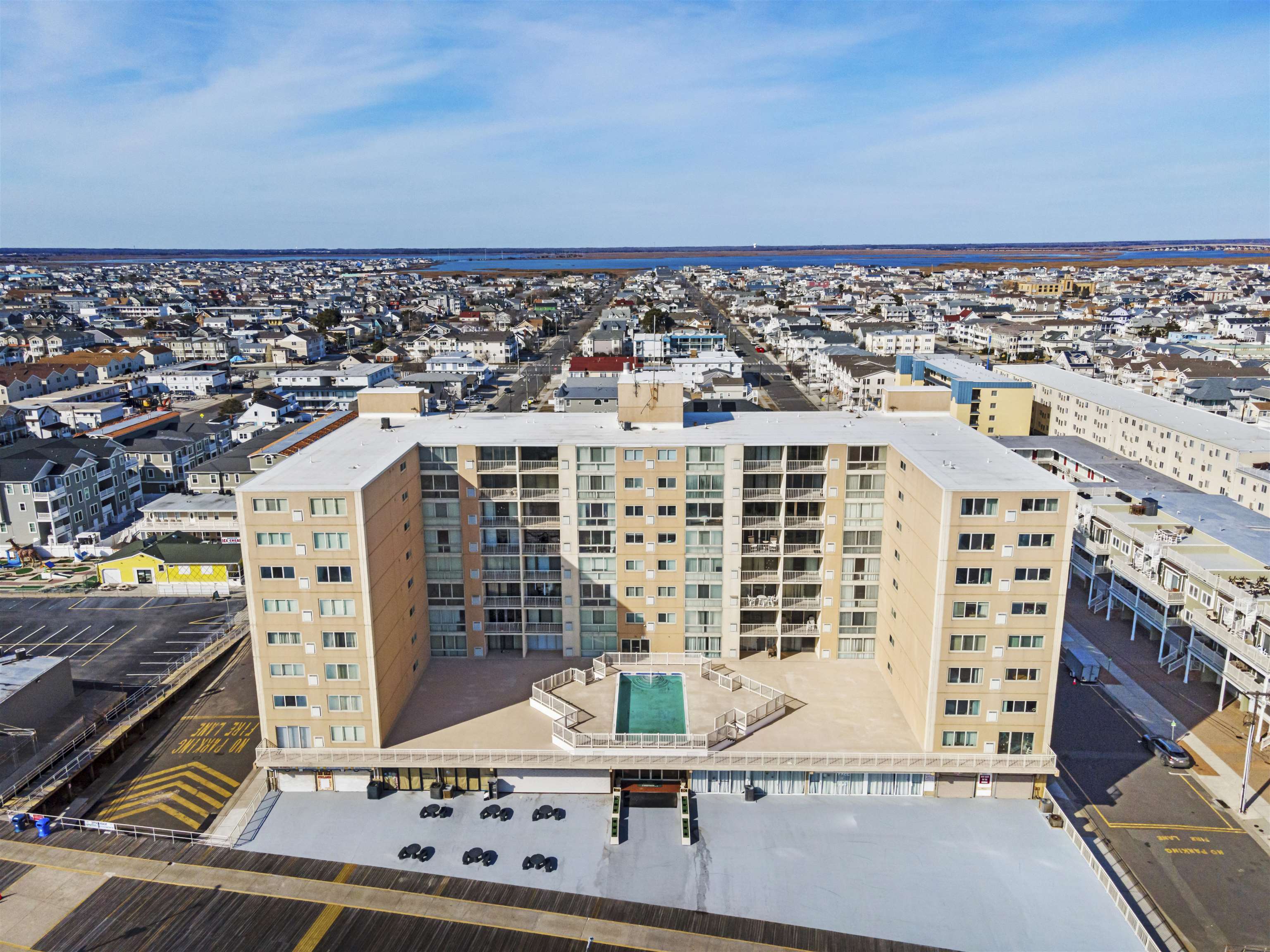 1900 Boardwalk Unit: 705